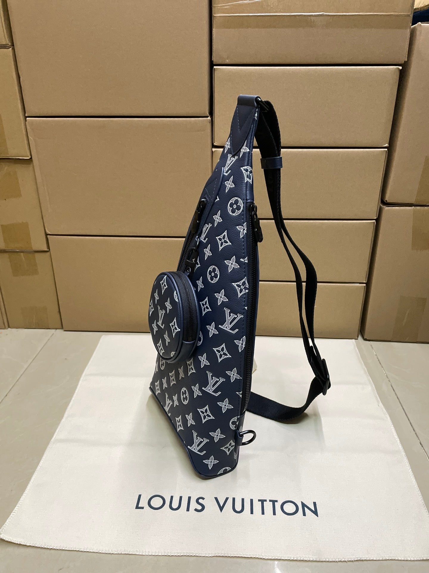 LuxluxHouse Best Quality Bags Louis Vuitton Men