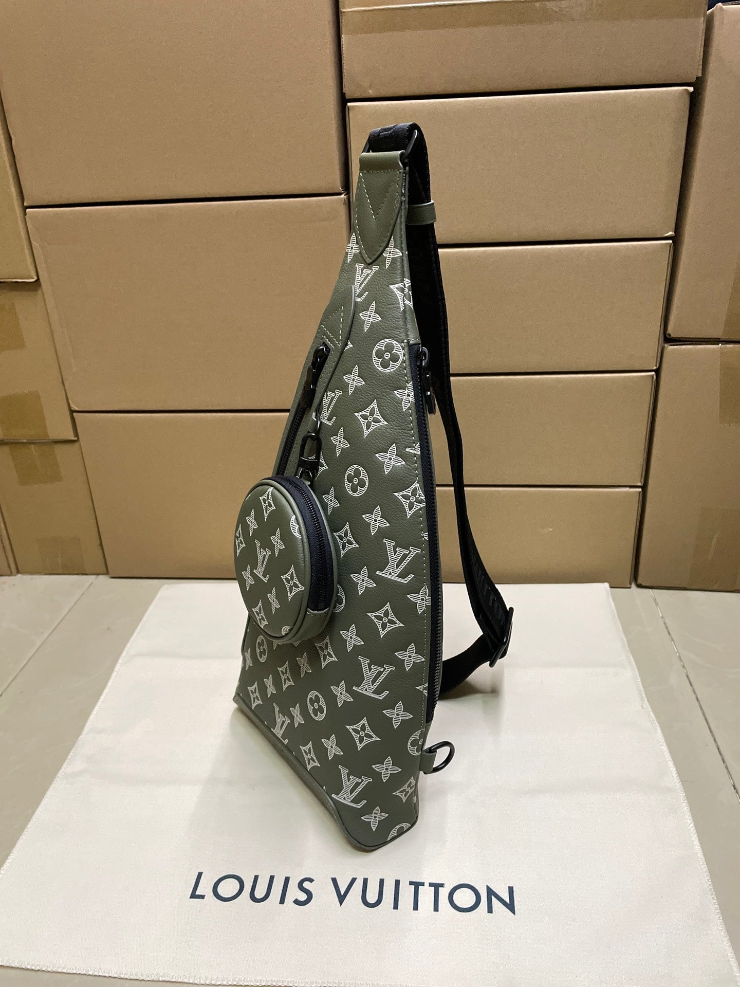 LuxluxHouse Best Quality Bags Louis Vuitton Men