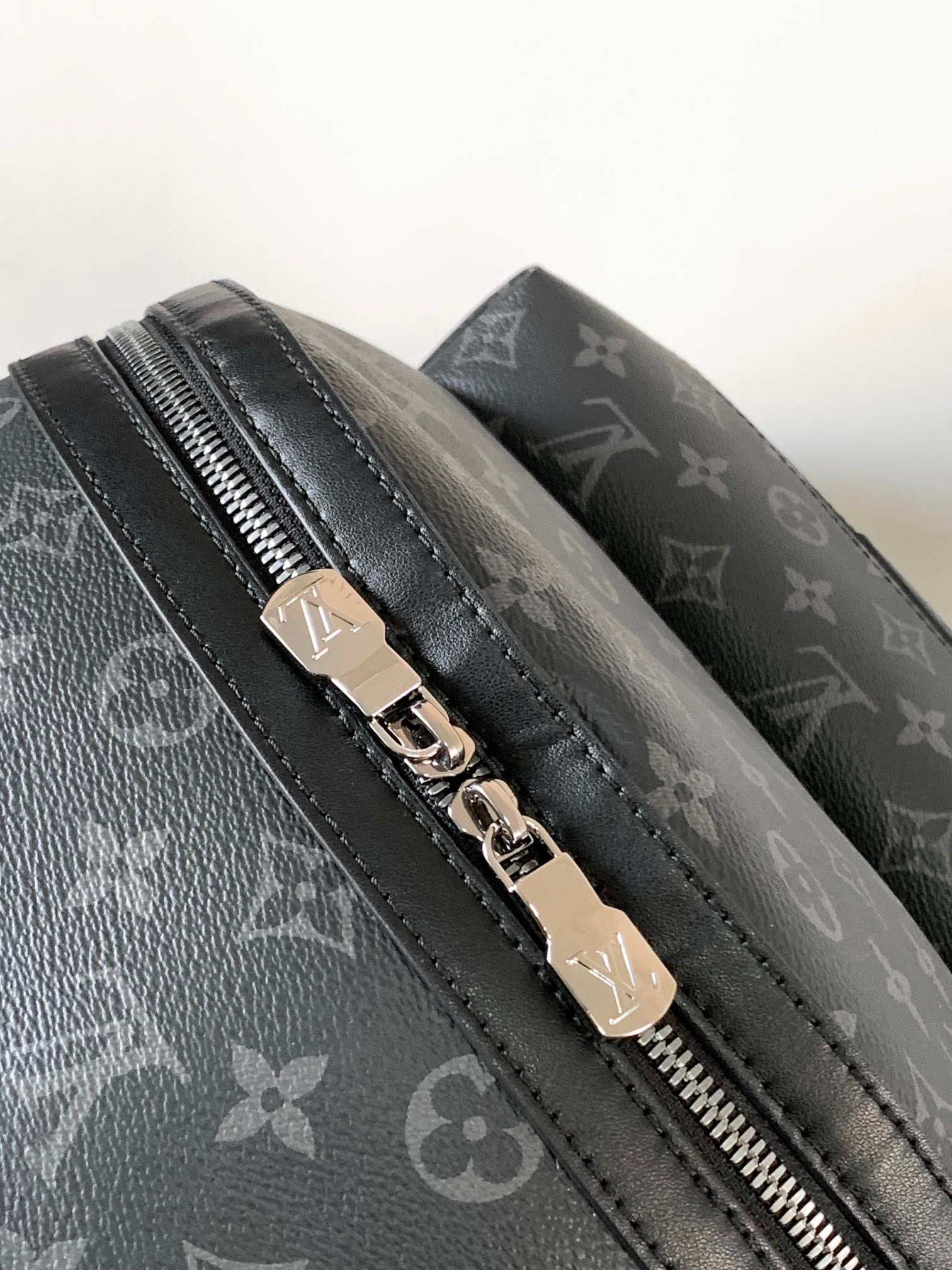 LuxluxHouse Best Quality Bags Louis Vuitton Men