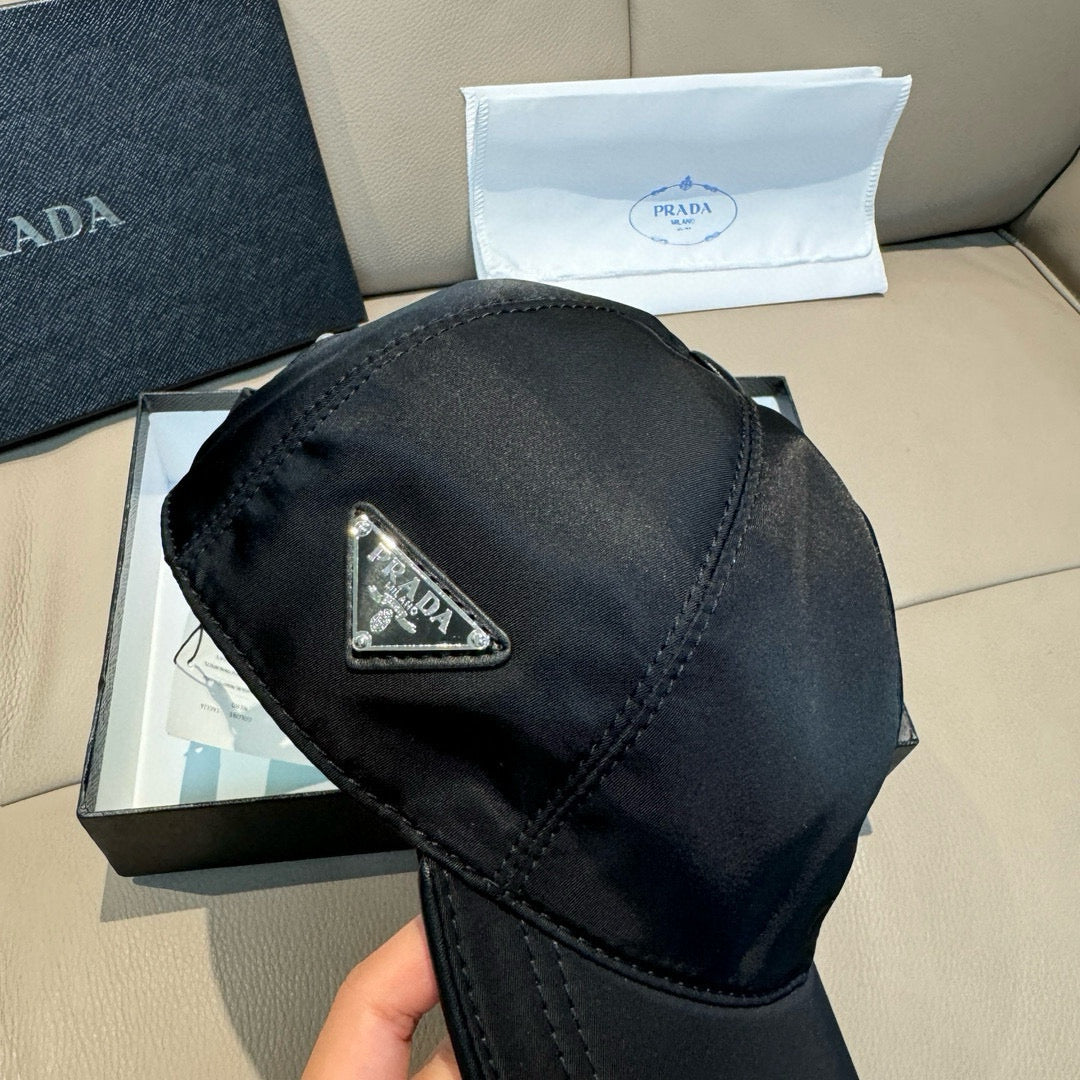 LuxluxHouse Best Quality Caps Prada