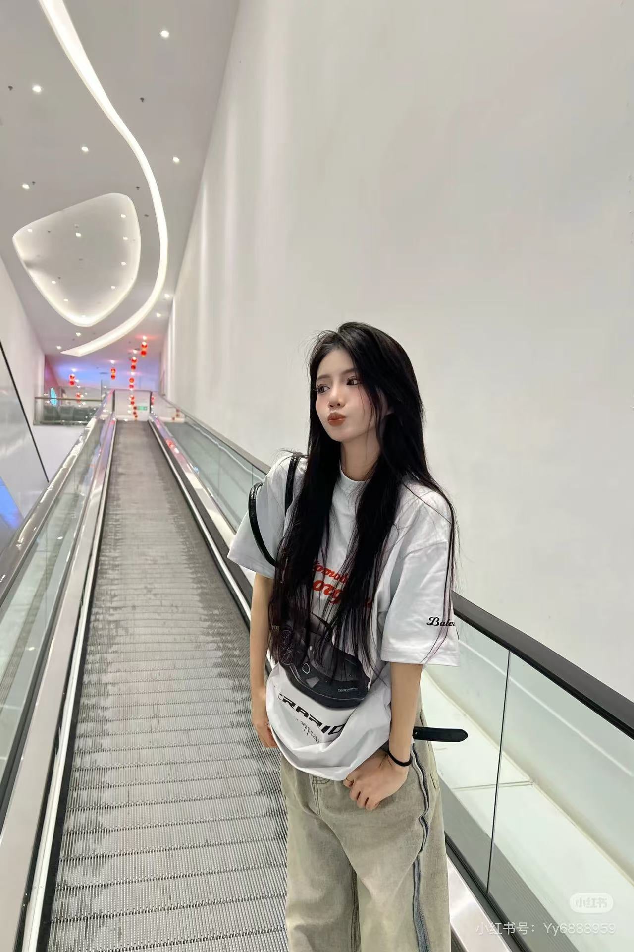 LuxluxHouse Best Quality Clothes Balenciaga T-shirt