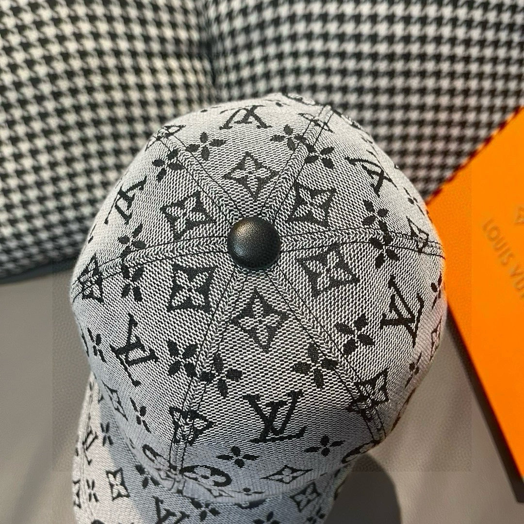 LuxluxHouse Best Quality Caps Louis Vuitton