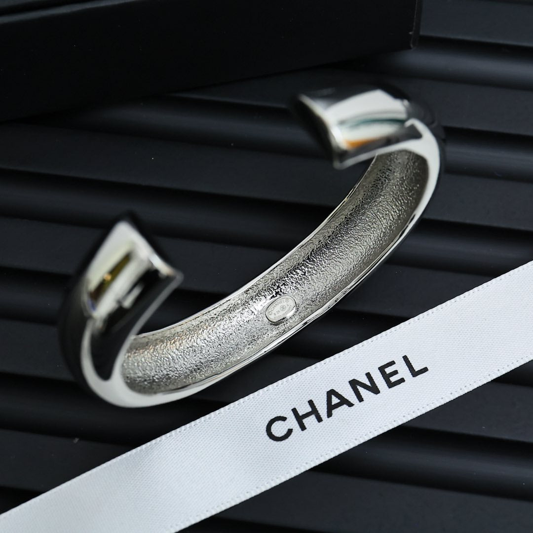 LuxluxHouse Best Quality Accessories Bracelet Bracelet Earrings Chanel Earrings