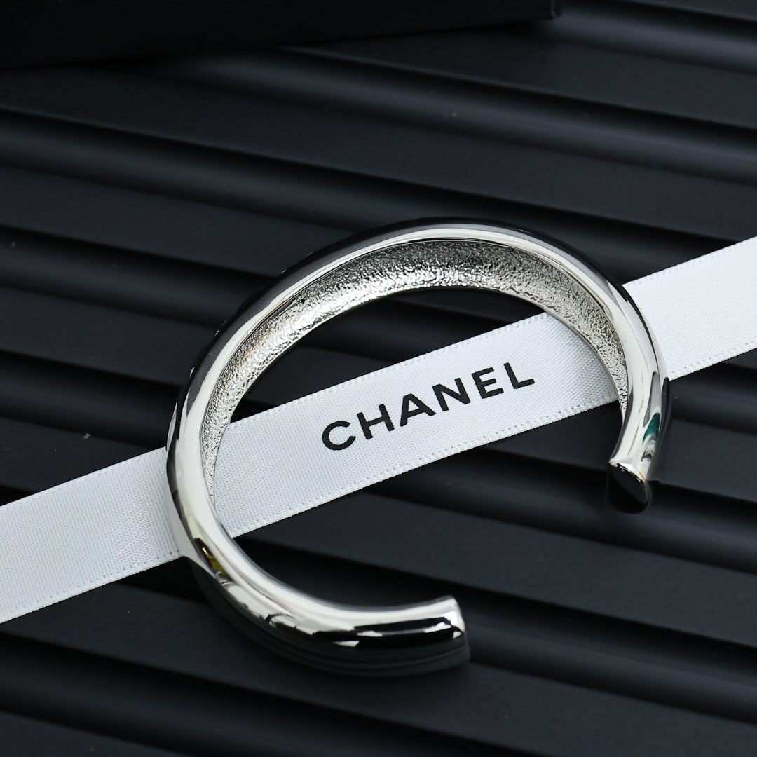 LuxluxHouse Best Quality Accessories Bracelet Bracelet Earrings Chanel Earrings