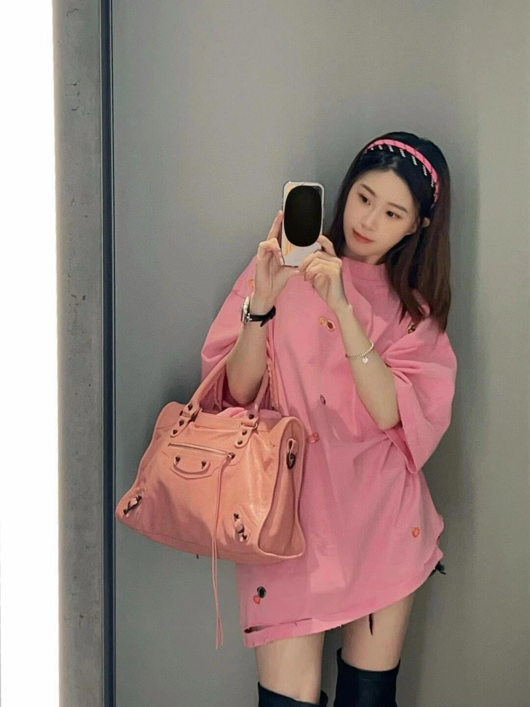 LuxluxHouse Best Quality Clothes Balenciaga T-shirt