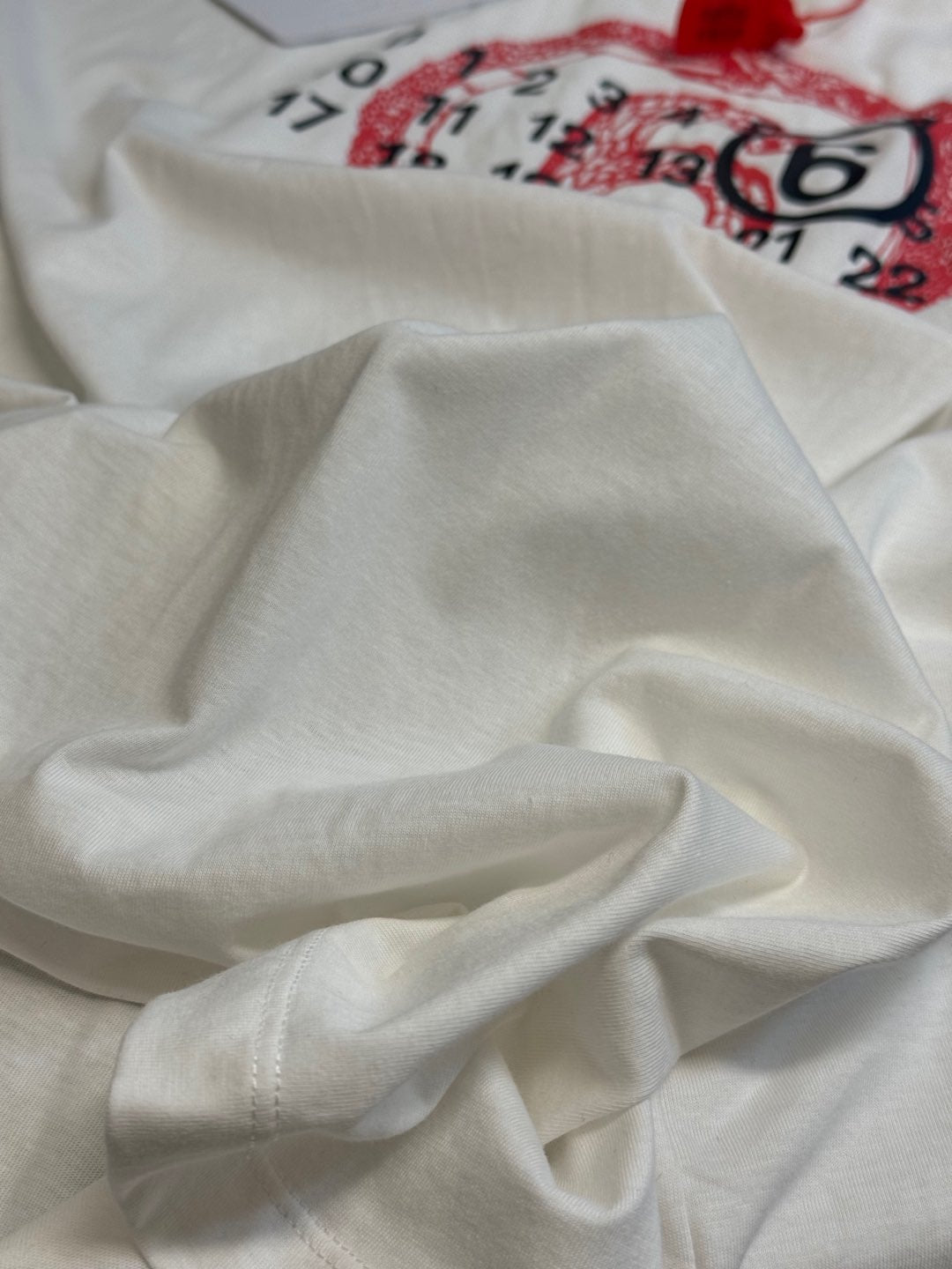 LuxluxHouse Best Quality Clothes T-shirt Chanel & Maison Margiela