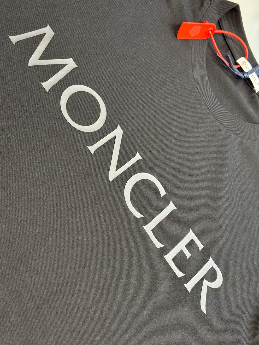 LuxluxHouse Best Quality Clothes T-shirt Moncler