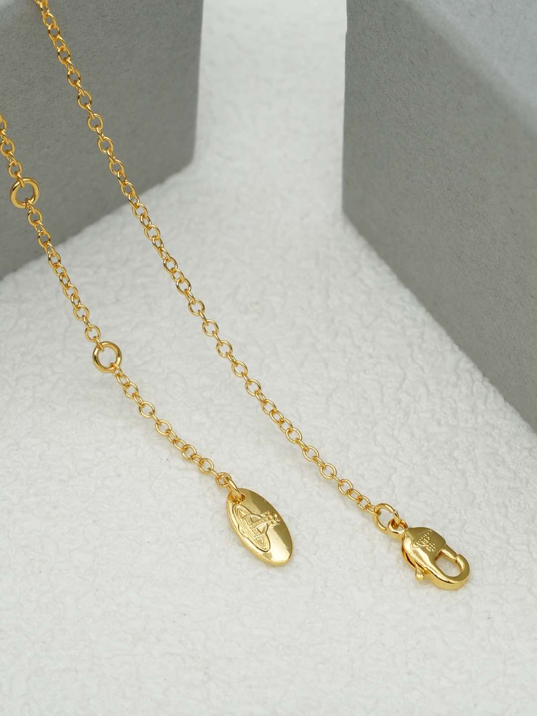 LuxluxHouse Best Quality Accessories Vivienne Westwood