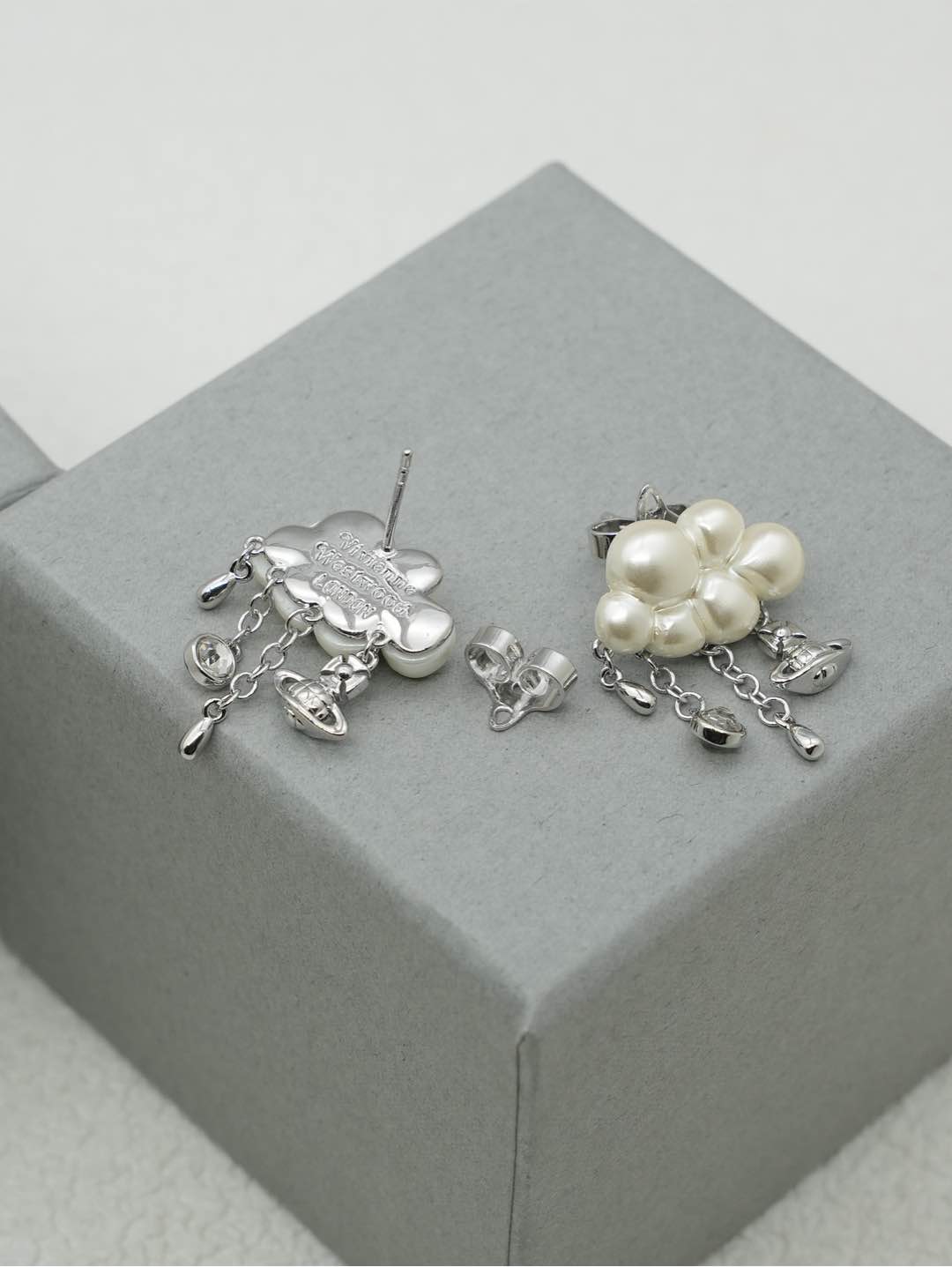 LuxluxHouse Best Quality Accessories Vivienne Westwood