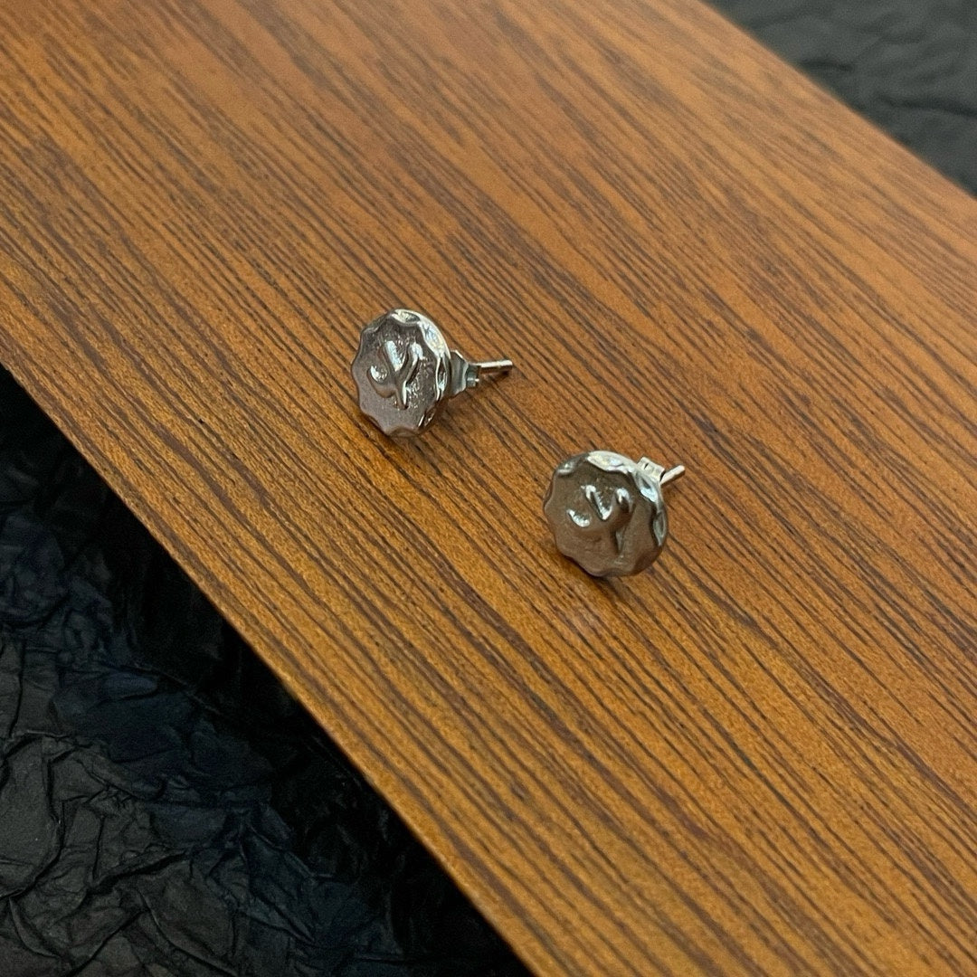 LuxluxHouse Best Quality Accessories Goros