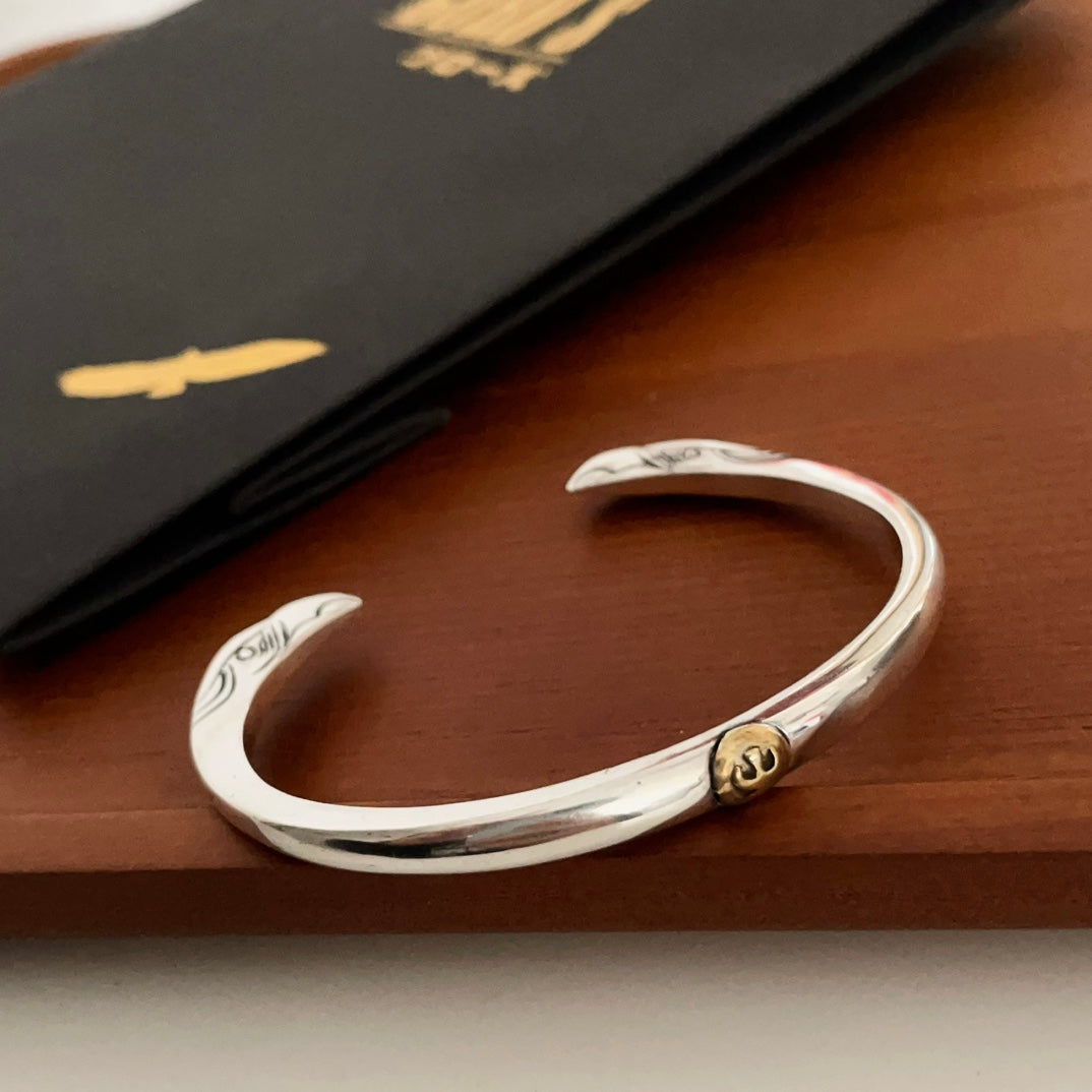 LuxluxHouse Best Quality Accessories Goros