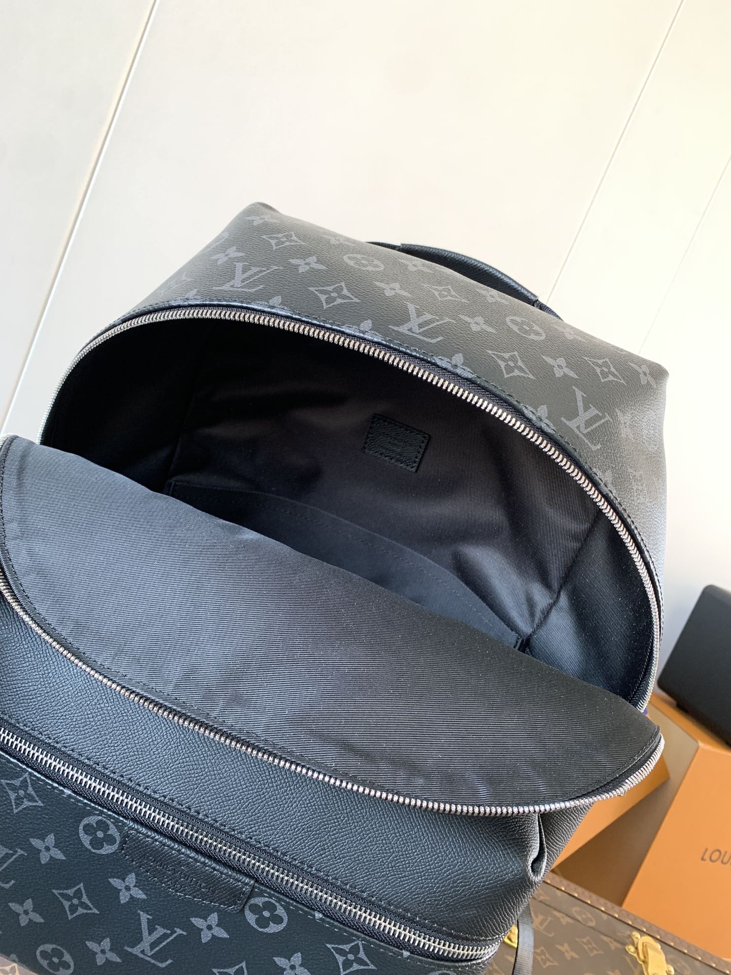 LuxluxHouse Best Quality Bags Louis Vuitton Men