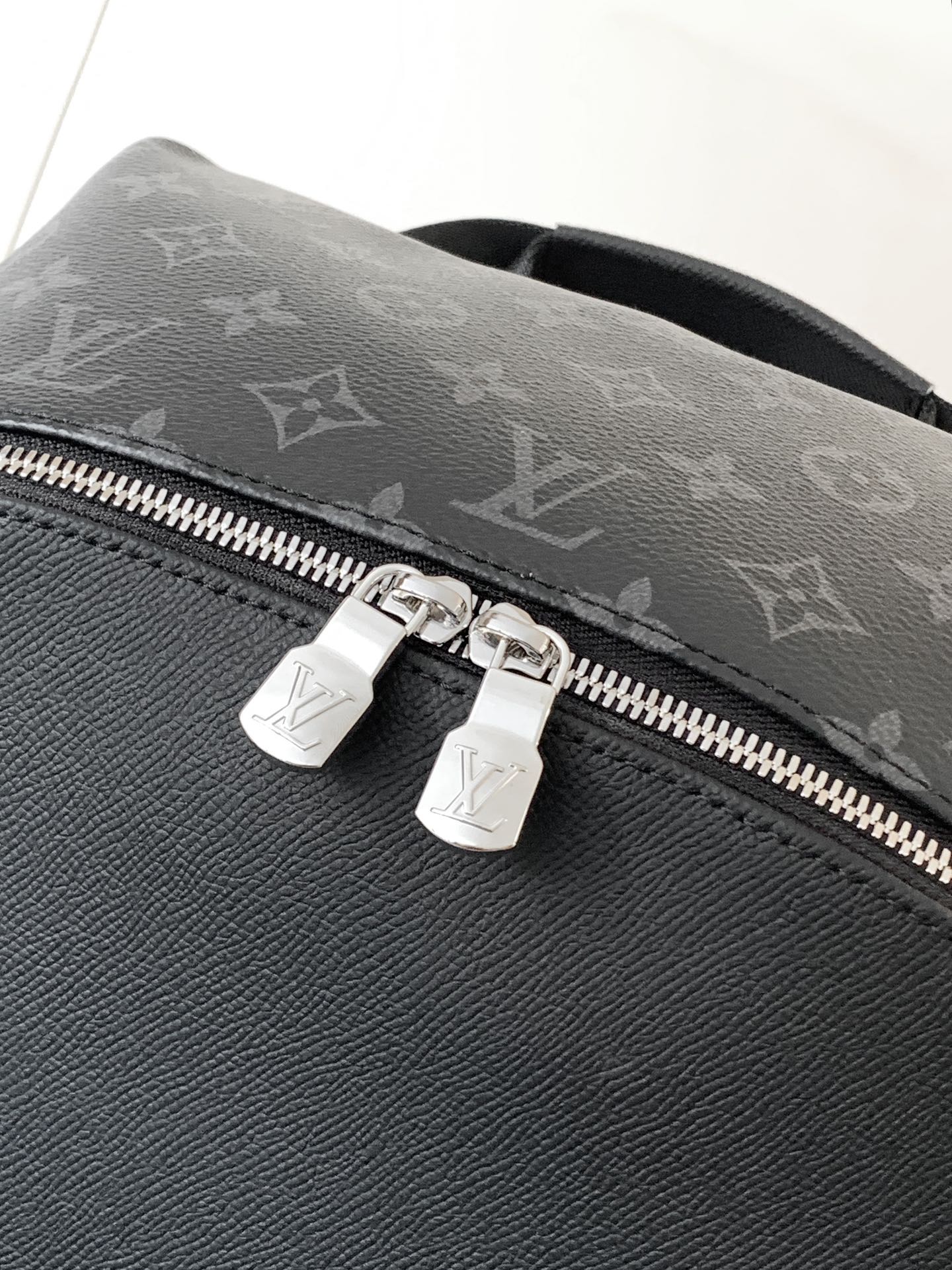 LuxluxHouse Best Quality Bags Louis Vuitton Men