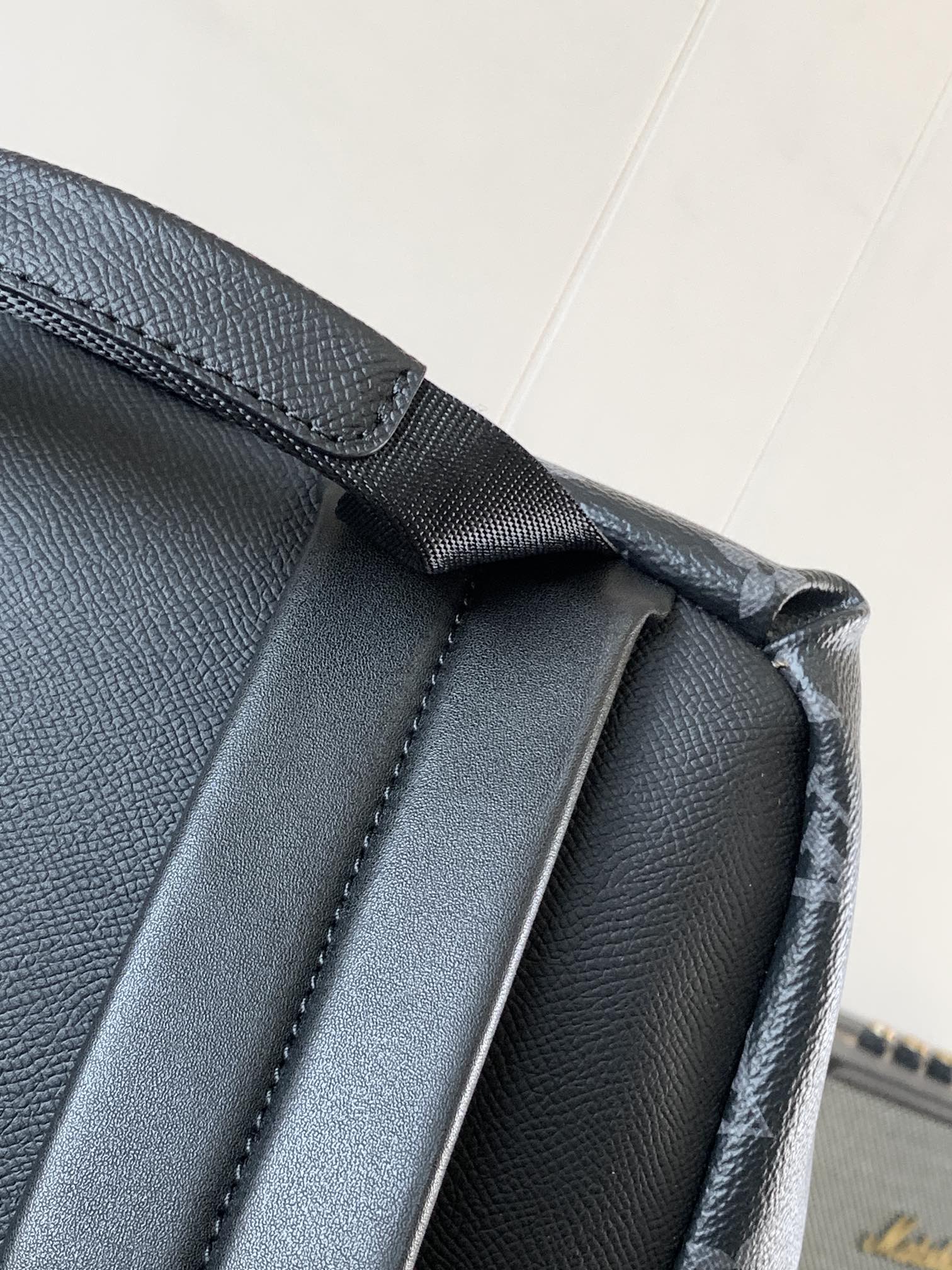 LuxluxHouse Best Quality Bags Louis Vuitton Men