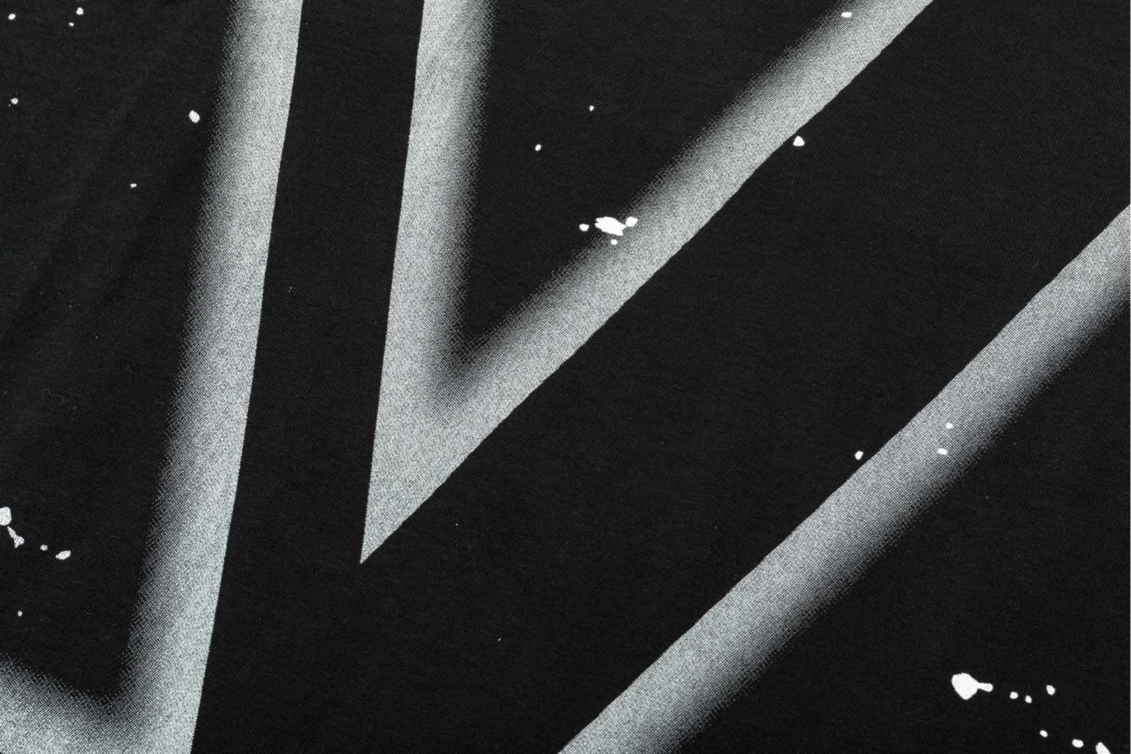 LuxluxHouse Best Quality Clothes Valentino T-shirt