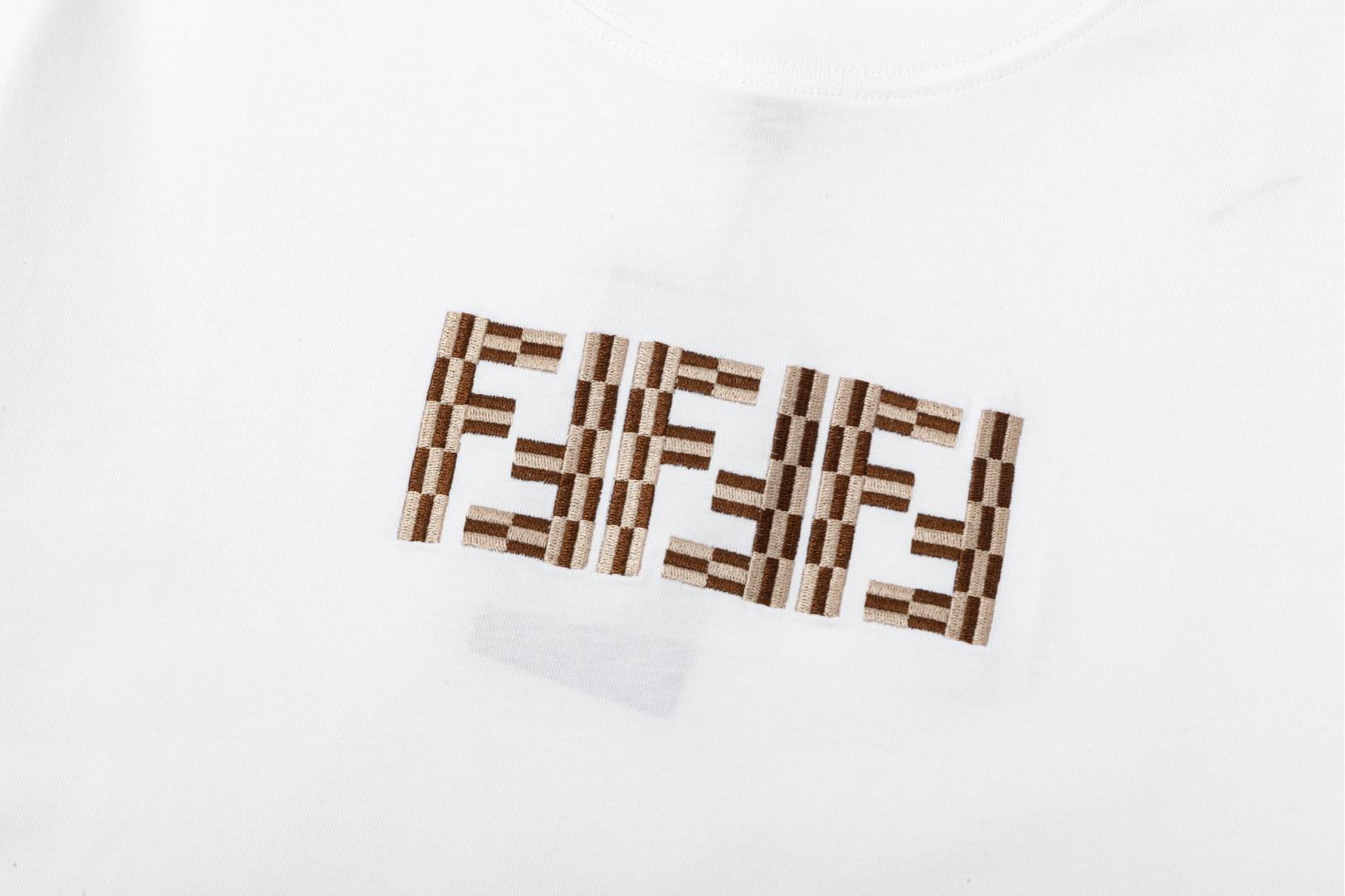 LuxluxHouse Best Quality Clothes Fendi T-shirt