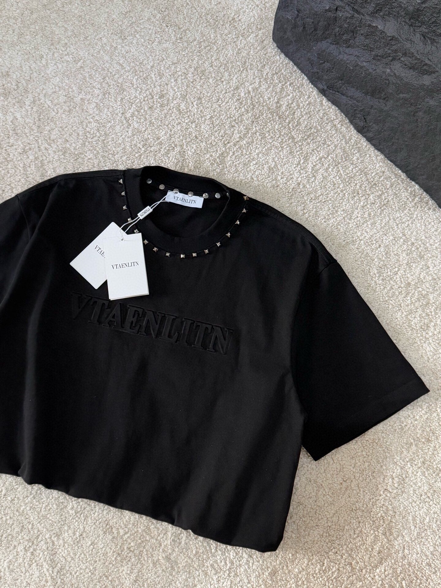 LuxluxHouse Best Quality Clothes T-shirt Valentino