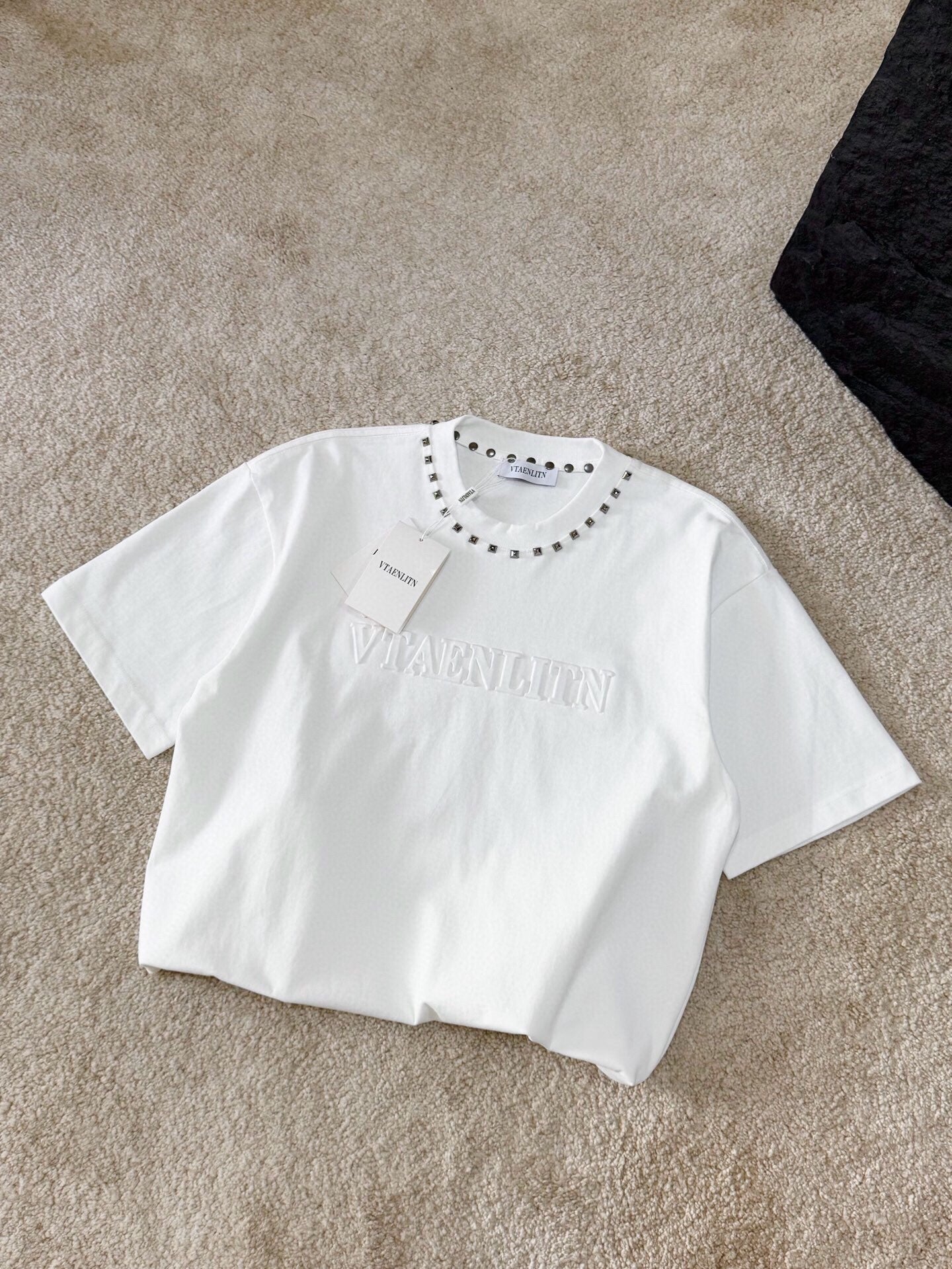 LuxluxHouse Best Quality Clothes T-shirt Valentino