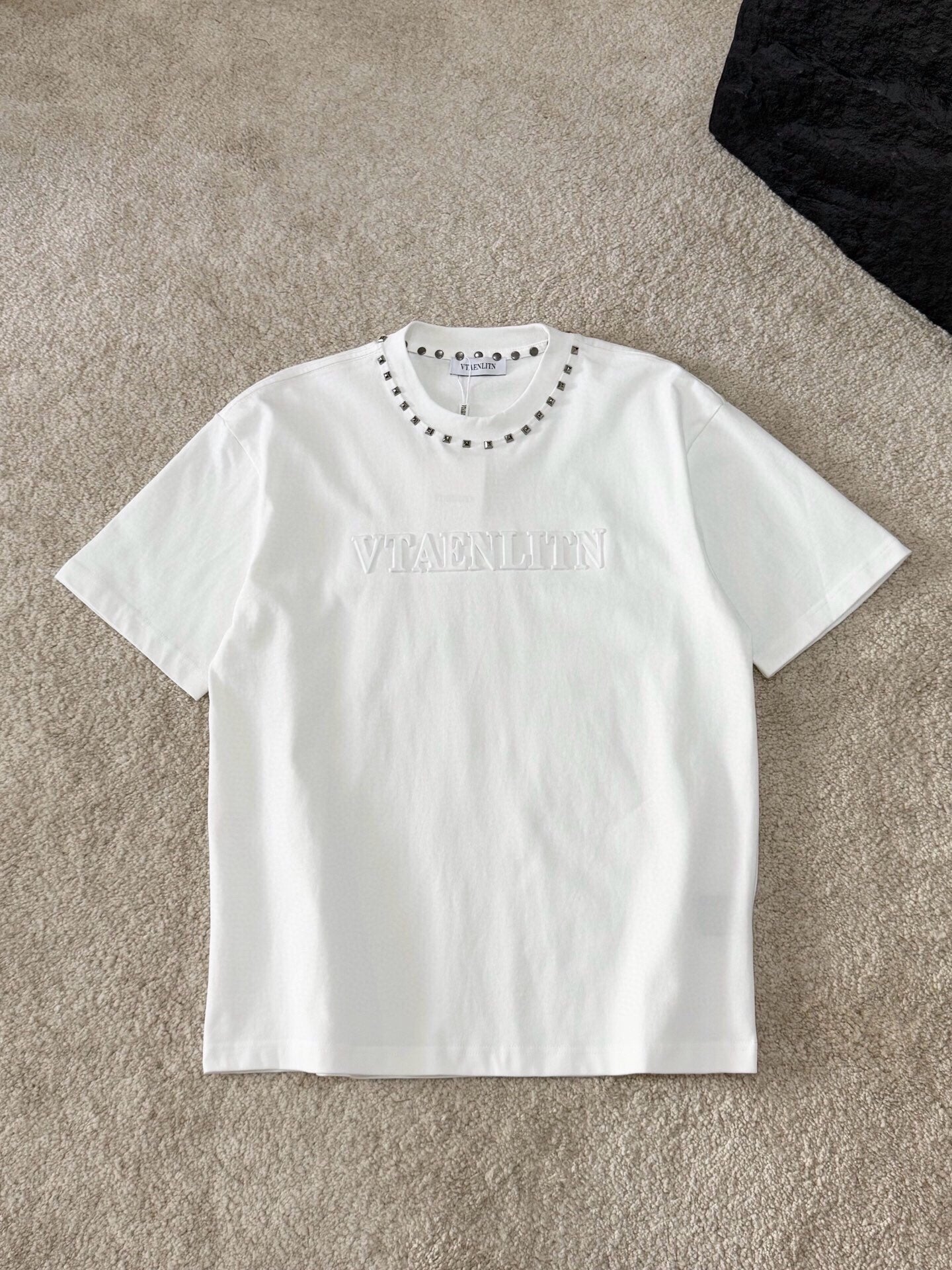 LuxluxHouse Best Quality Clothes T-shirt Valentino