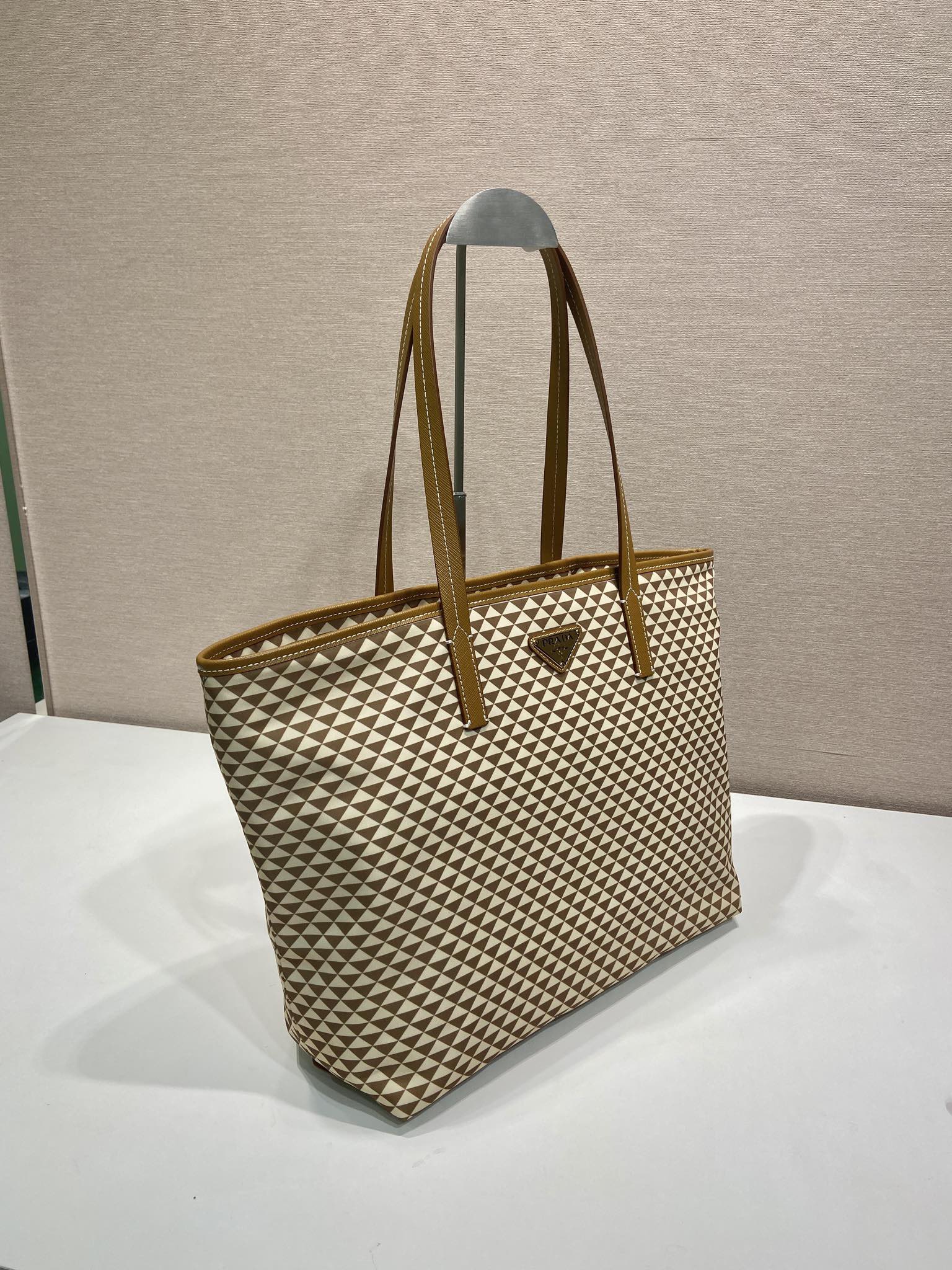 LuxluxHouse Best Quality Bags Prada Women