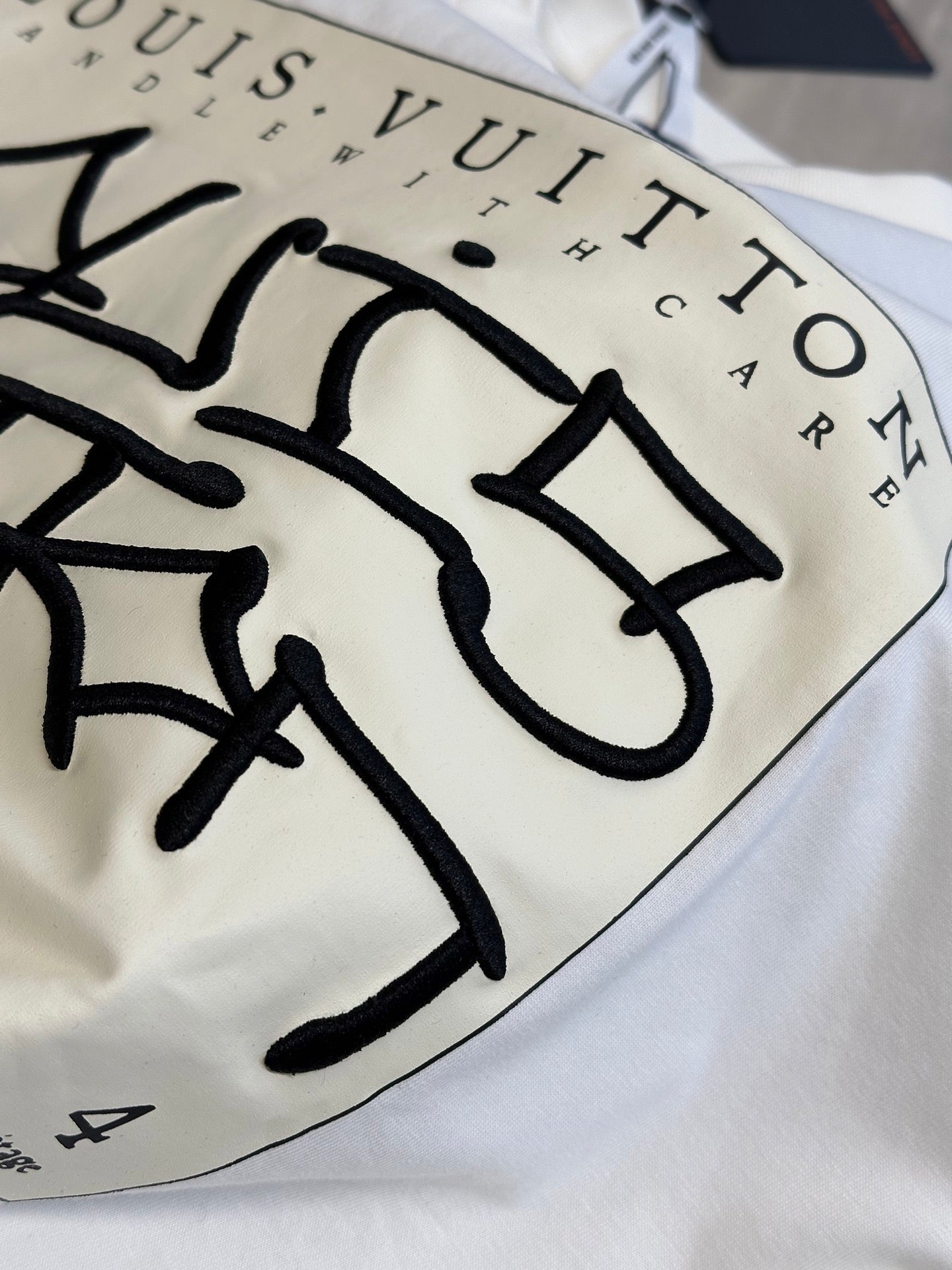 LuxluxHouse Best Quality Clothes T-shirt Louis Vuitton