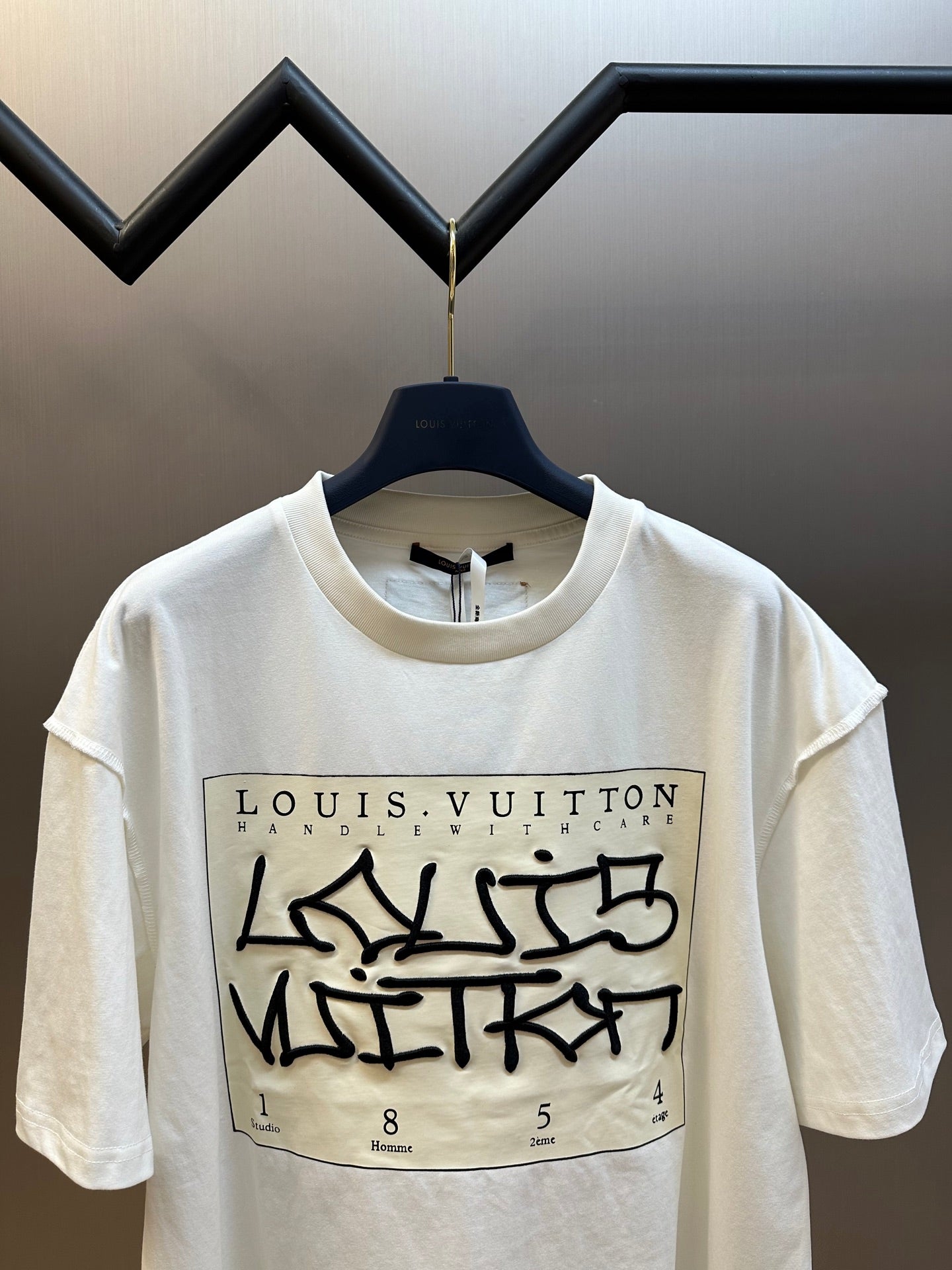 LuxluxHouse Best Quality Clothes T-shirt Louis Vuitton