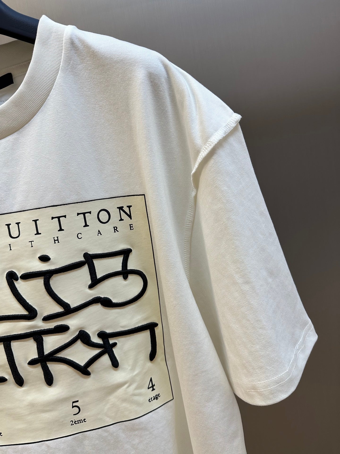 LuxluxHouse Best Quality Clothes T-shirt Louis Vuitton