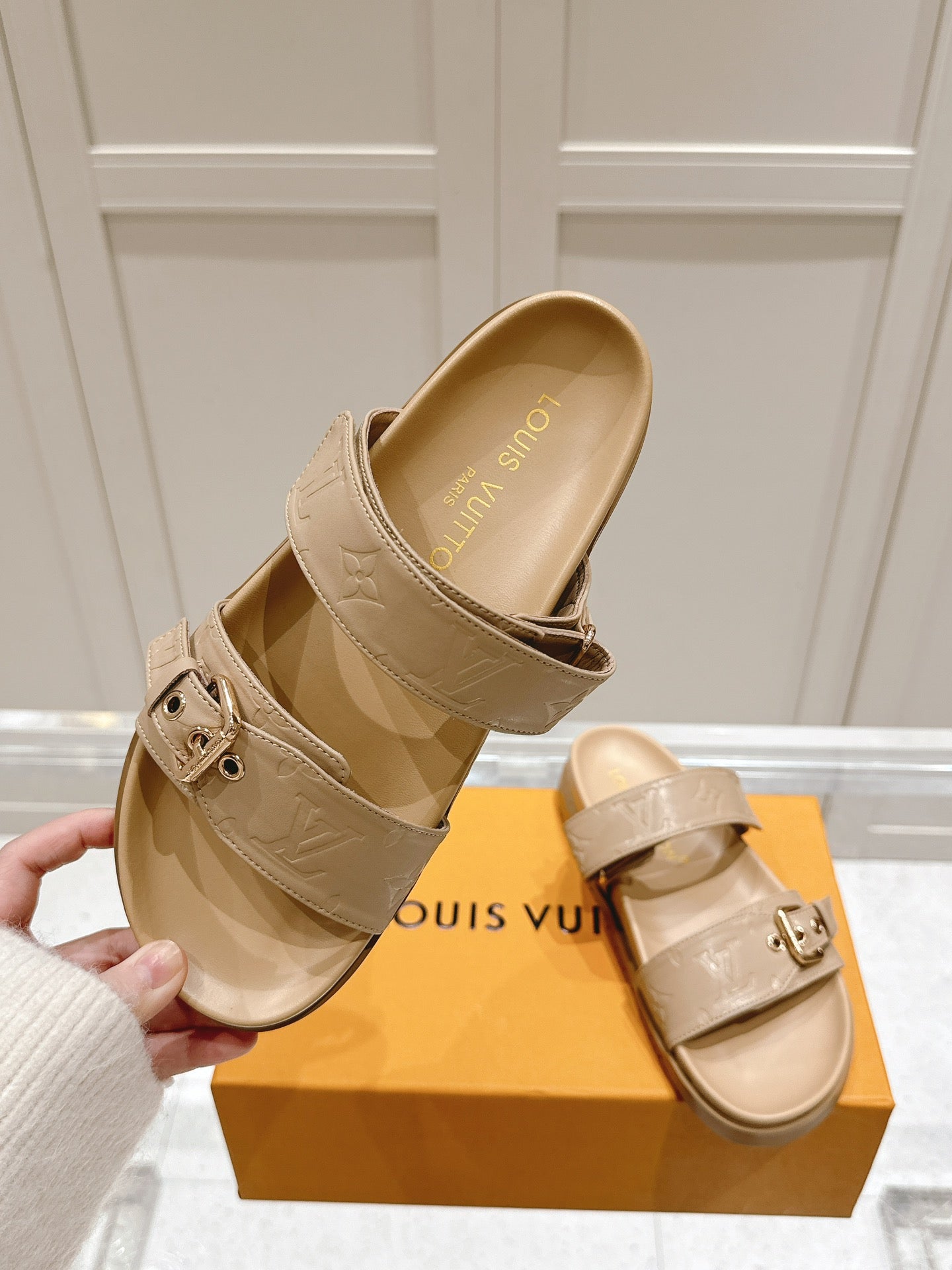 LuxluxHouse Best Quality Women Shoes Louis Vuitton