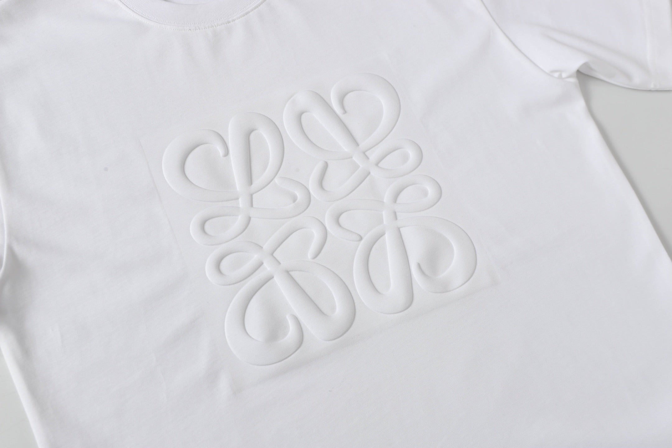 LuxluxHouse Best Quality Clothes T-shirt Loewe