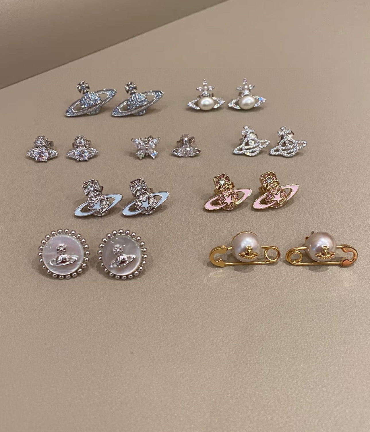 LuxluxHouse Best Quality Accessories Earrings Earrings Vivienne Westwood