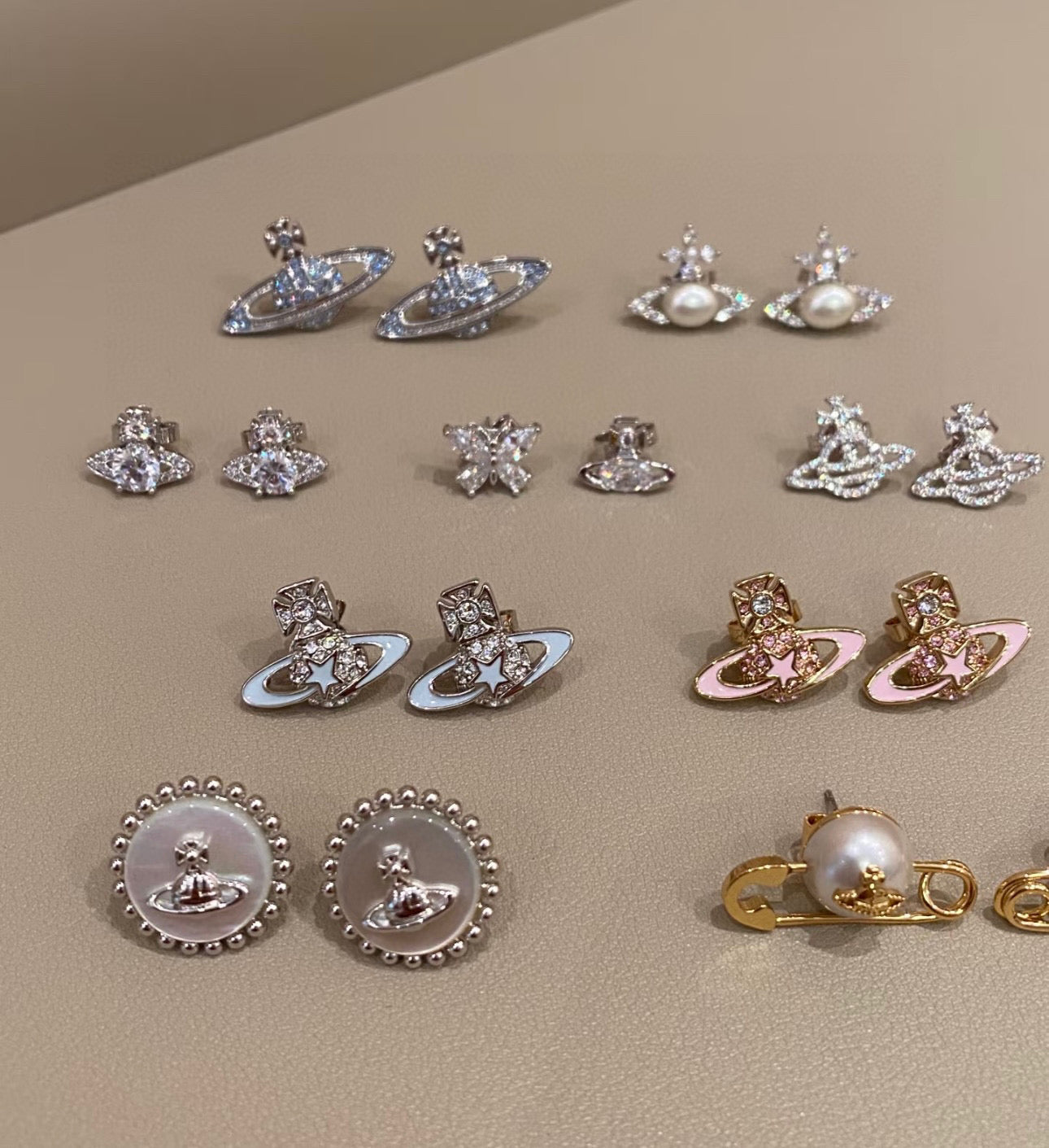 LuxluxHouse Best Quality Accessories Earrings Earrings Vivienne Westwood