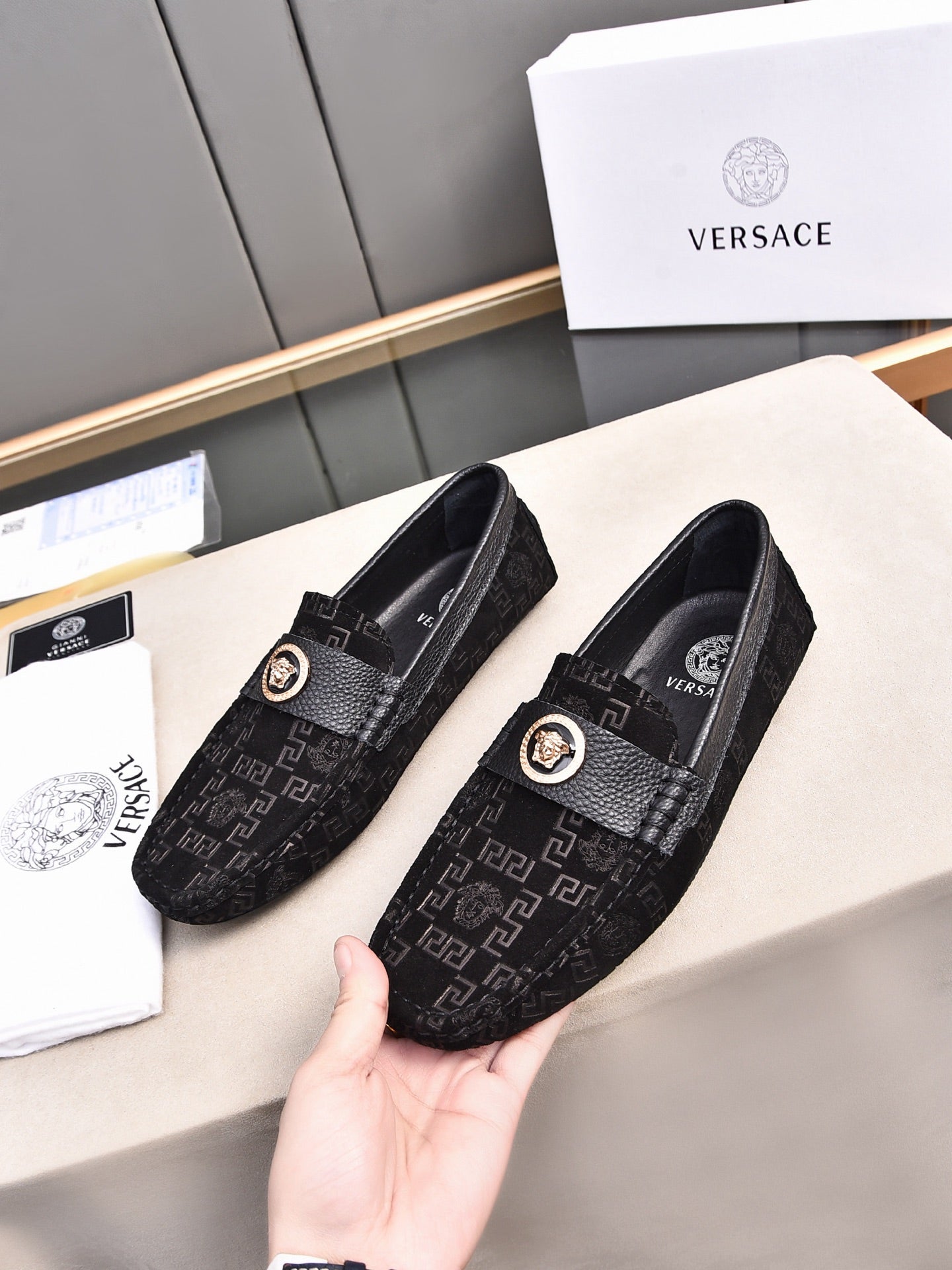 LuxluxHouse Best Quality Shoes Versace