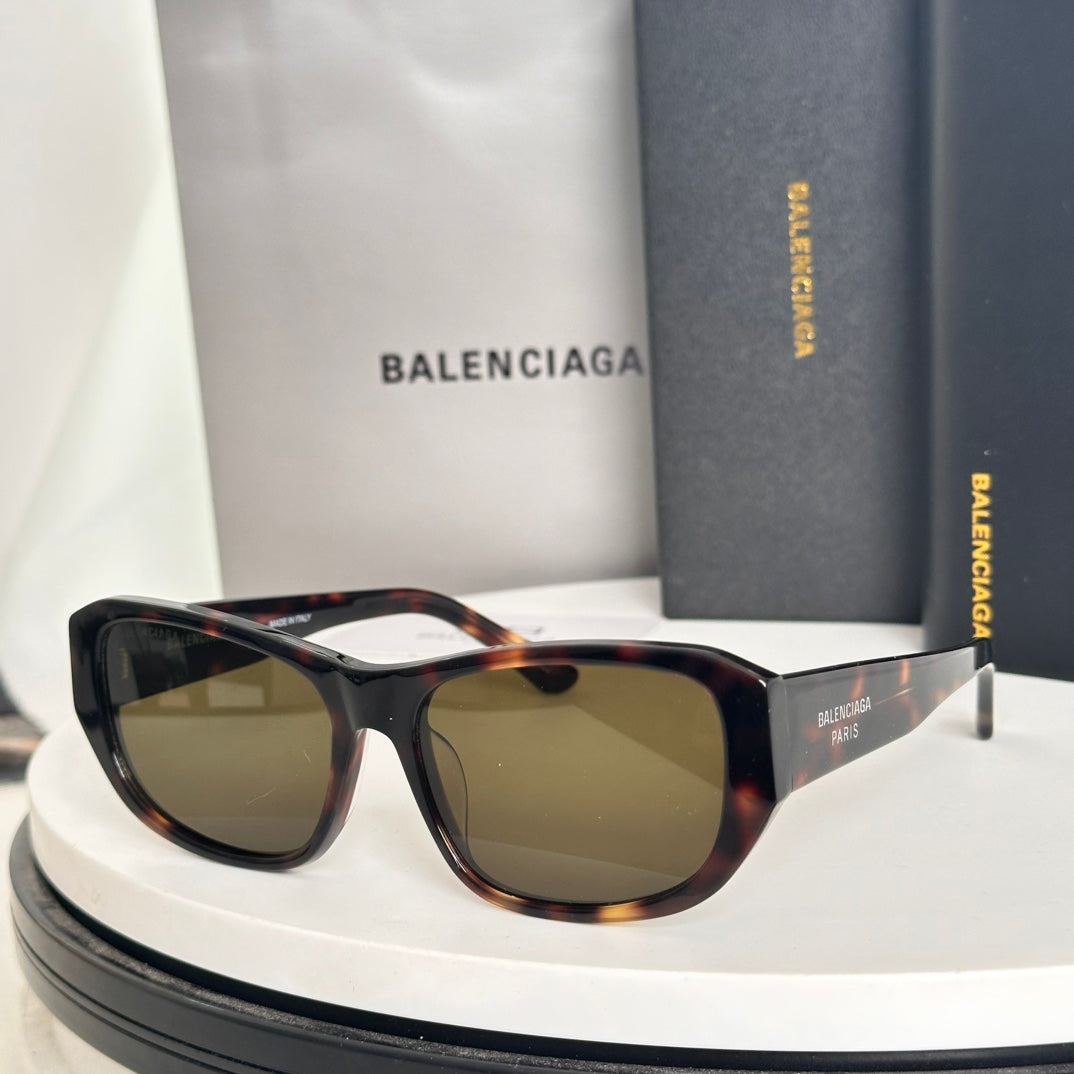 LuxluxHouse Best Quality Balenciaga Glasses