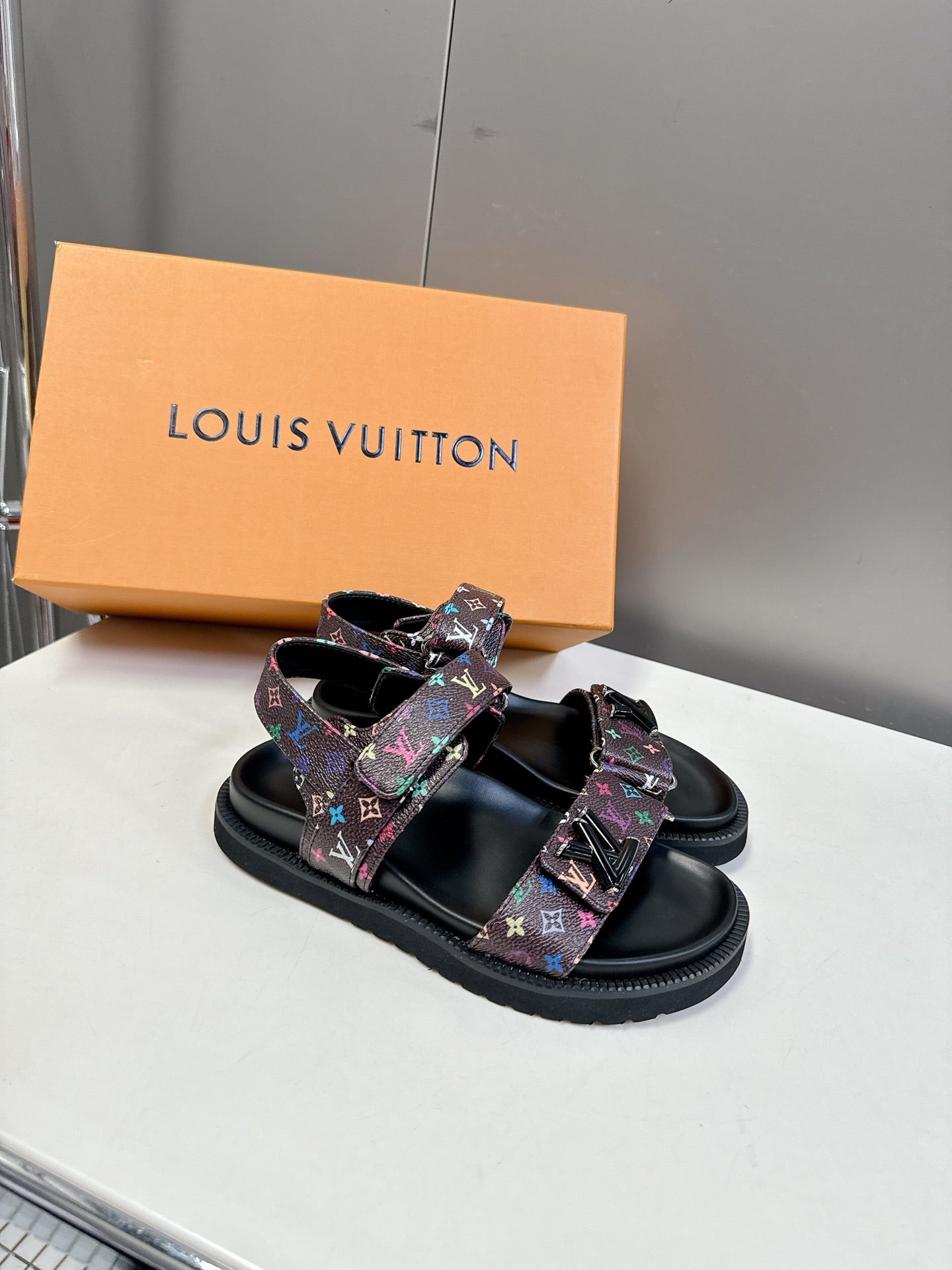 LuxluxHouse Best Quality Women Shoes Louis Vuitton