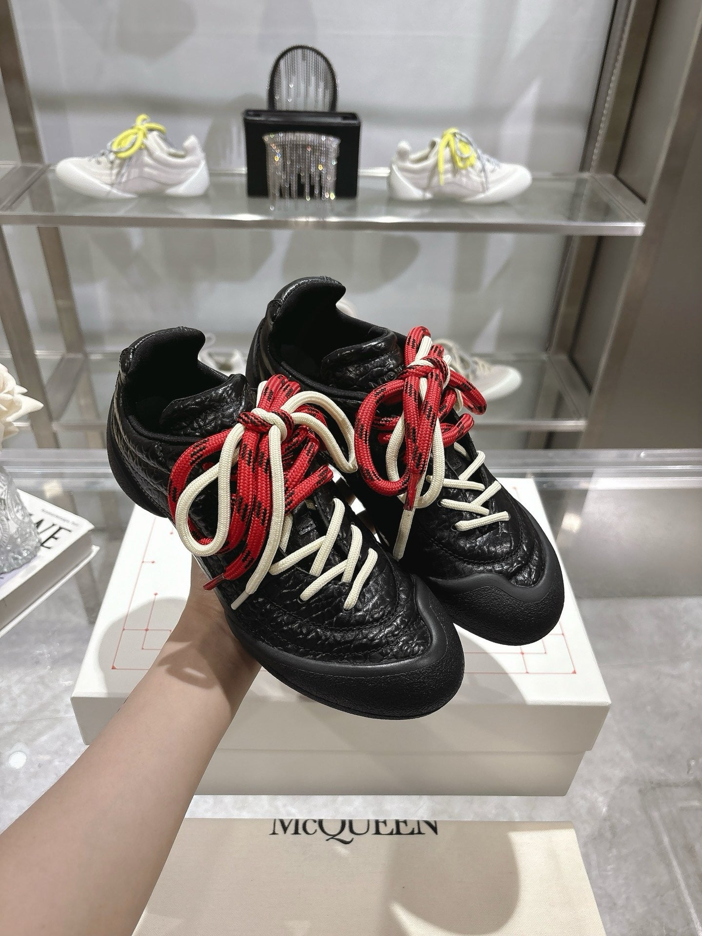 LuxluxHouse Best Quality Shoes Alexander McQueen