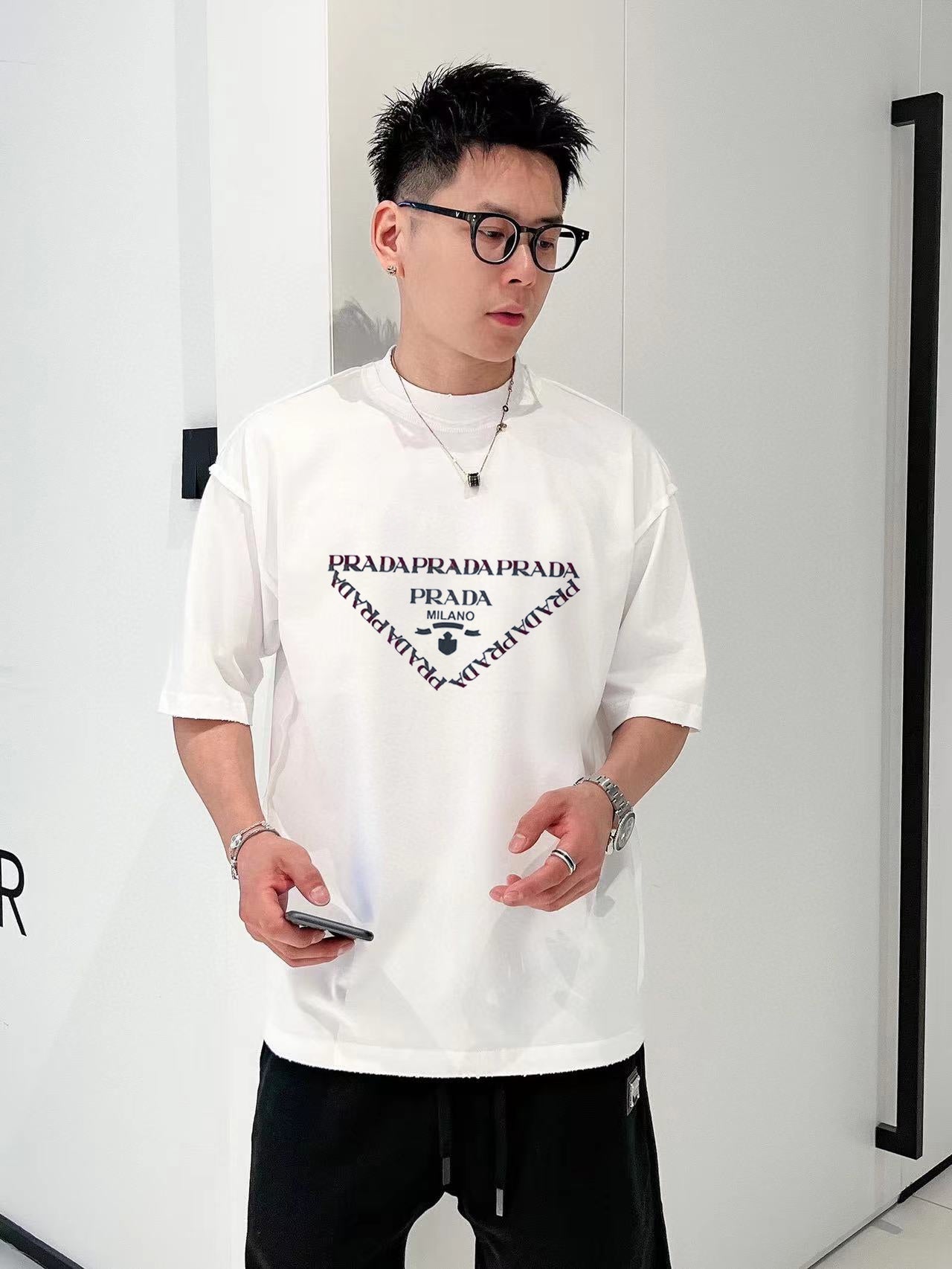 LuxluxHouse Best Quality Clothes T-shirt Prada