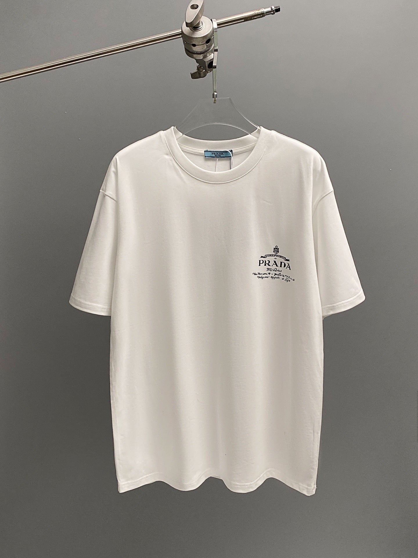 LuxluxHouse Best Quality Clothes T-shirt Prada