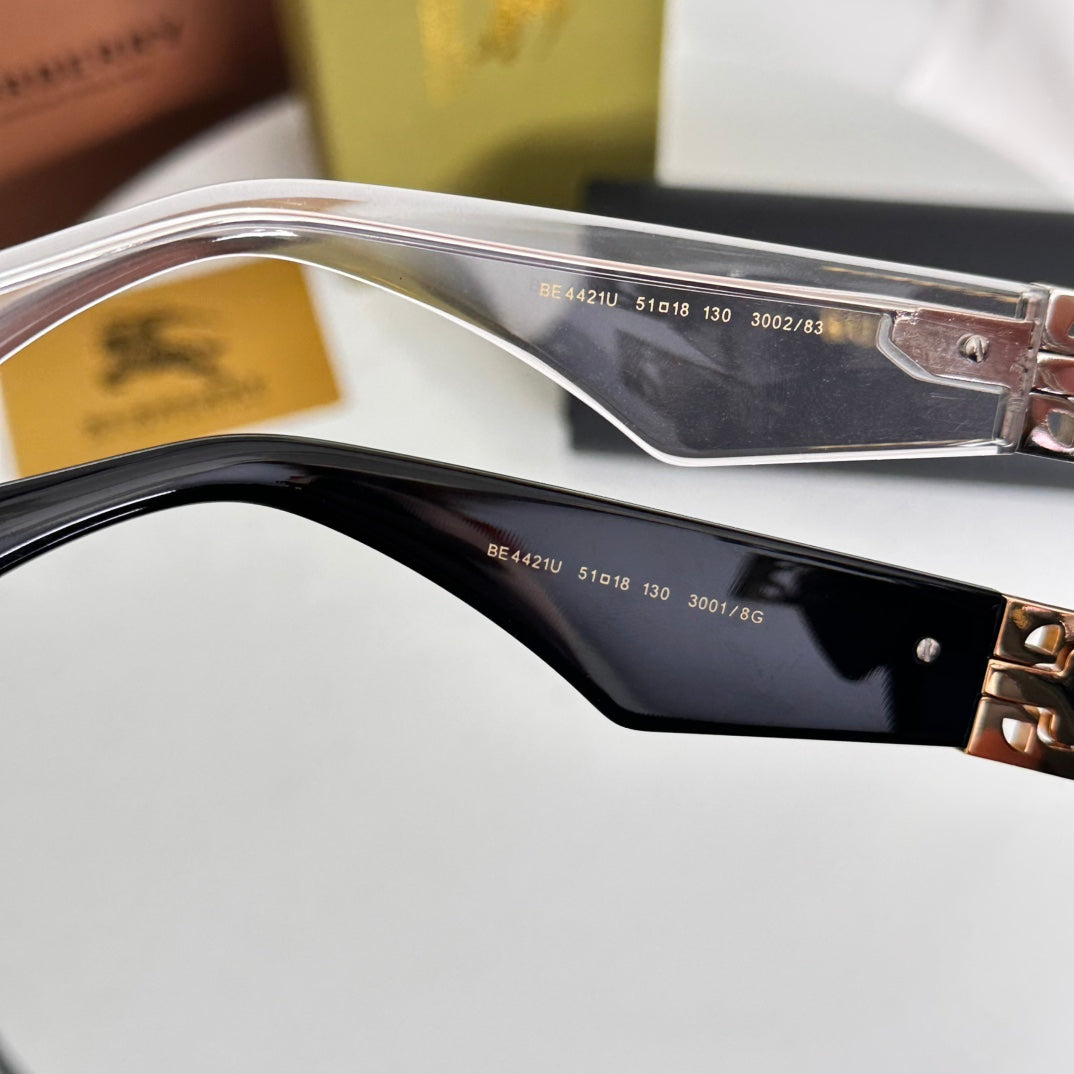 LuxluxHouse Best Quality Glasses Burberry