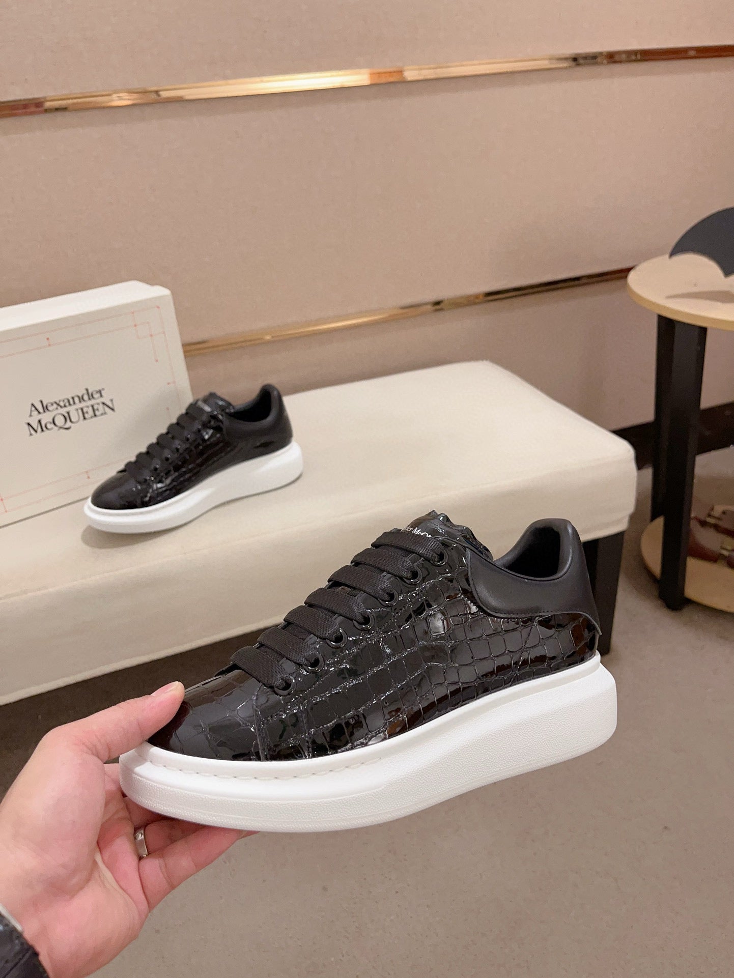 LuxluxHouse Best Quality Shoes Alexander McQueen