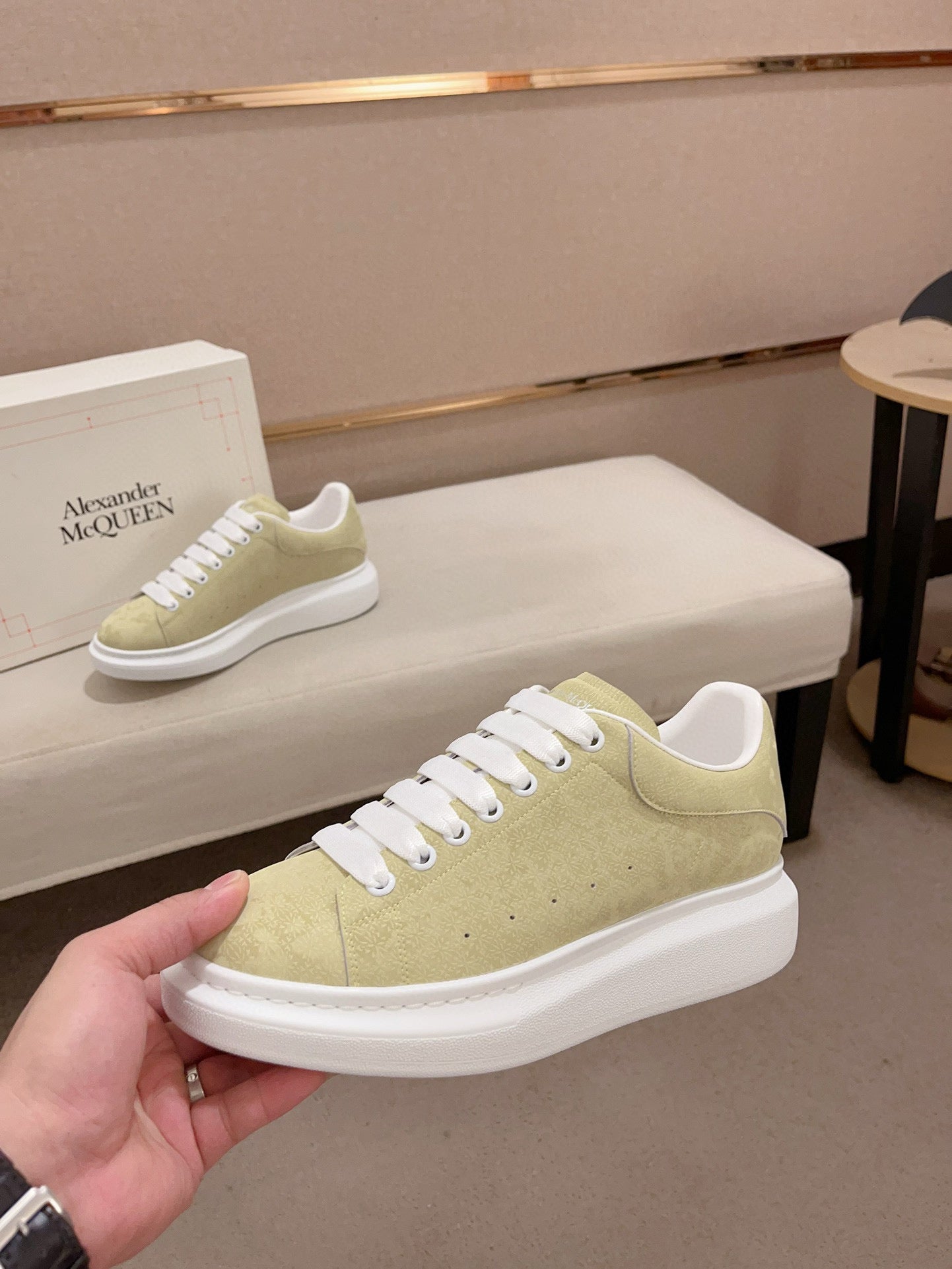 LuxluxHouse Best Quality Shoes Alexander McQueen