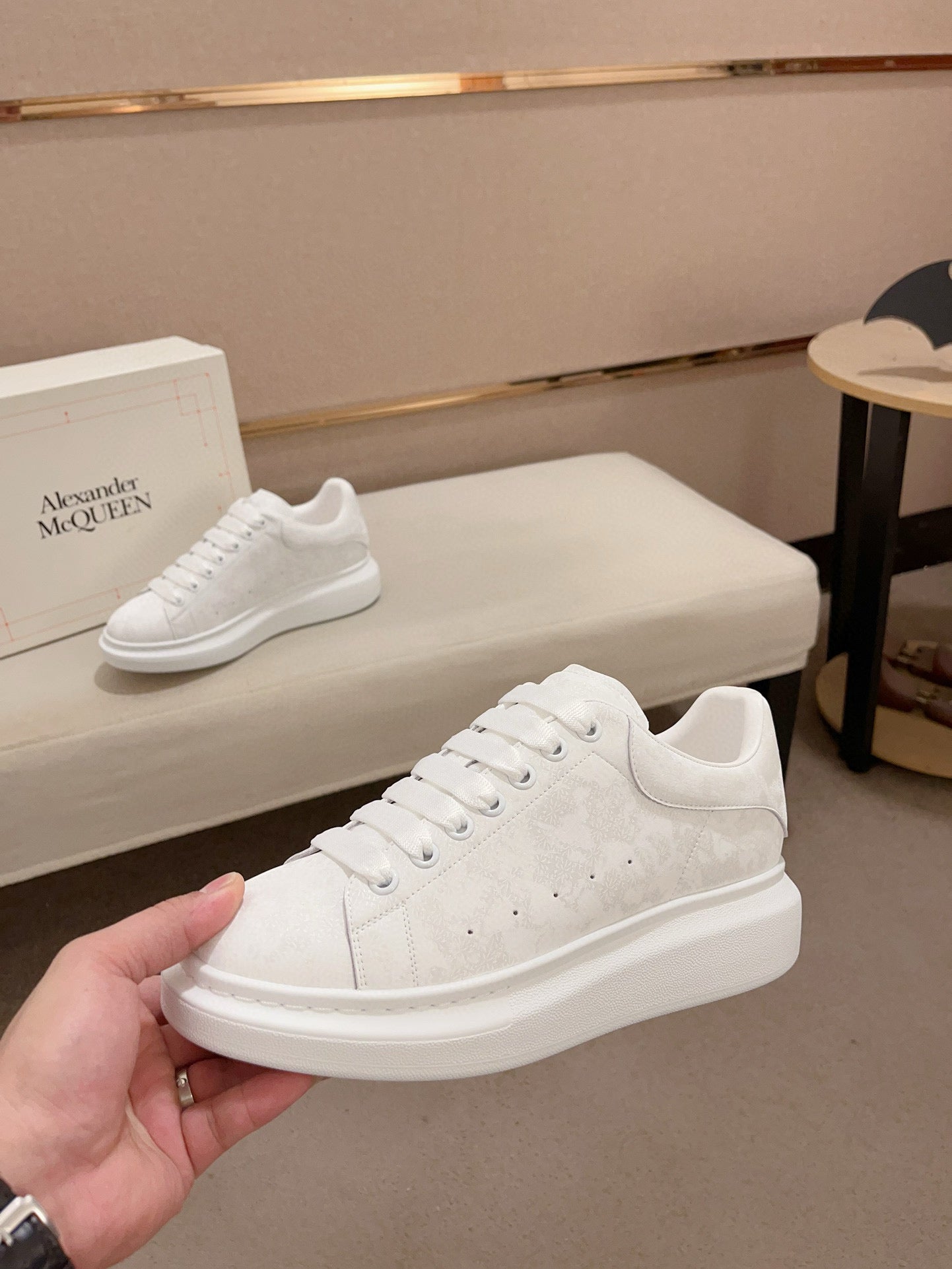 LuxluxHouse Best Quality Shoes Alexander McQueen