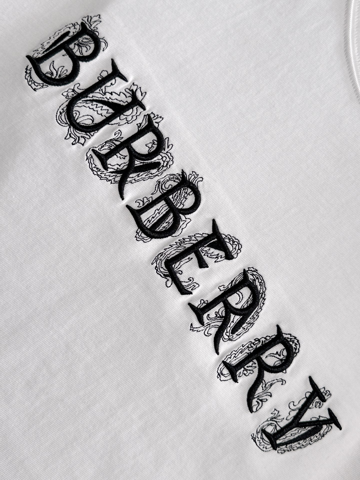 LuxluxHouse Best Quality Clothes Burberry T-shirt