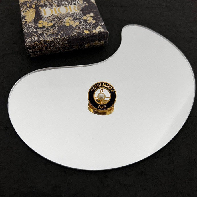 LuxluxHouse Best Quality Accessories Brooch Brooch Dior