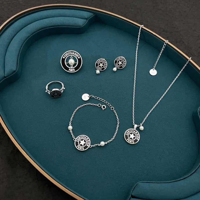 LuxluxHouse Best Quality Accessories Brooch Brooch Dior