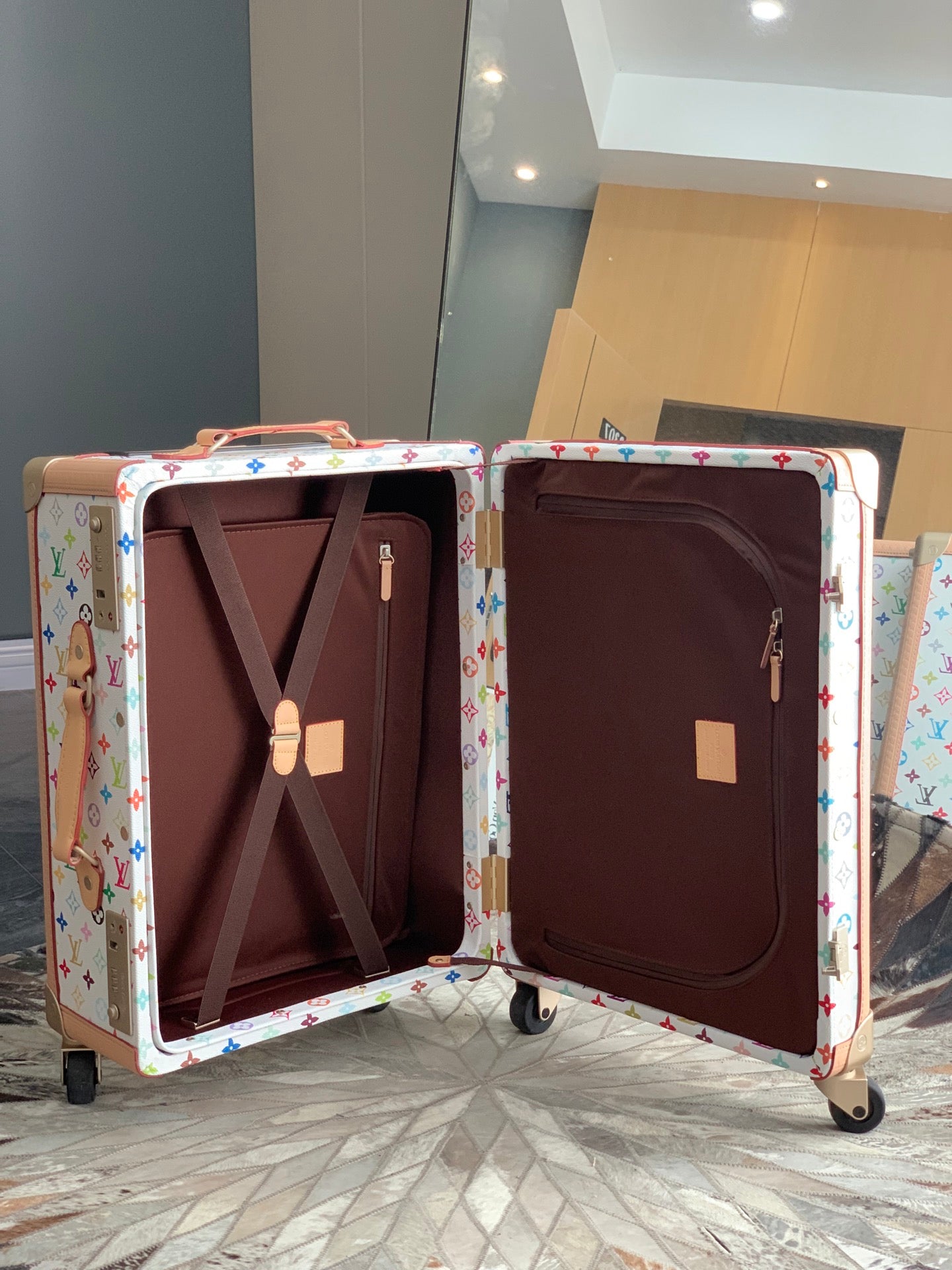 LuxluxHouse Best Quality Bags Luggage