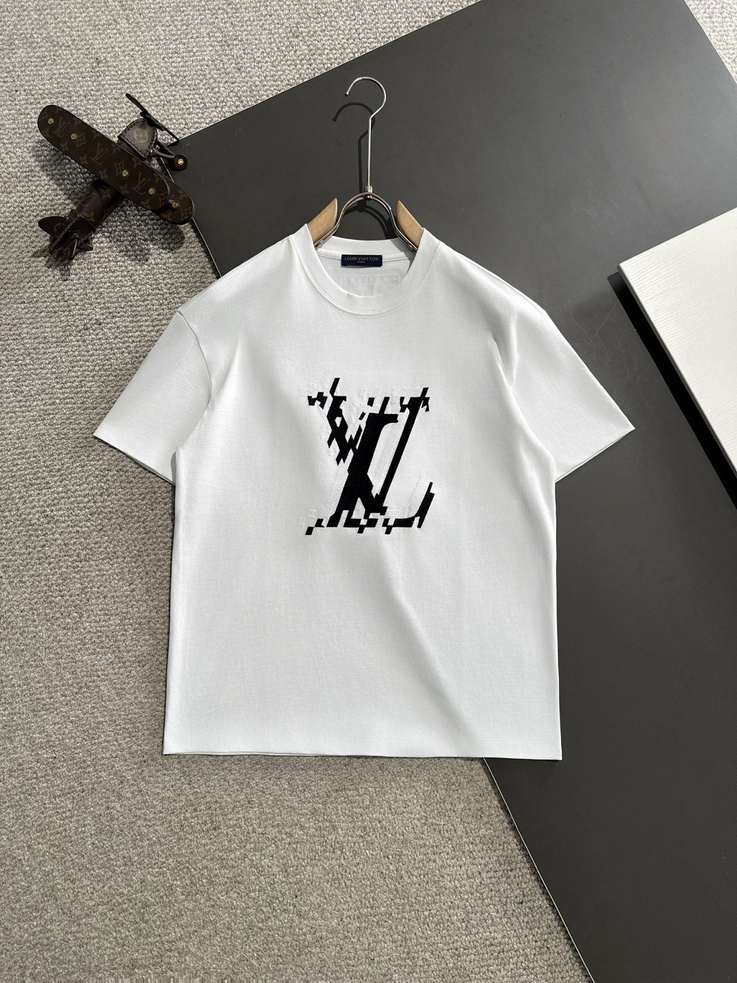 LuxluxHouse Best Quality Clothes T-shirt Louis Vuitton