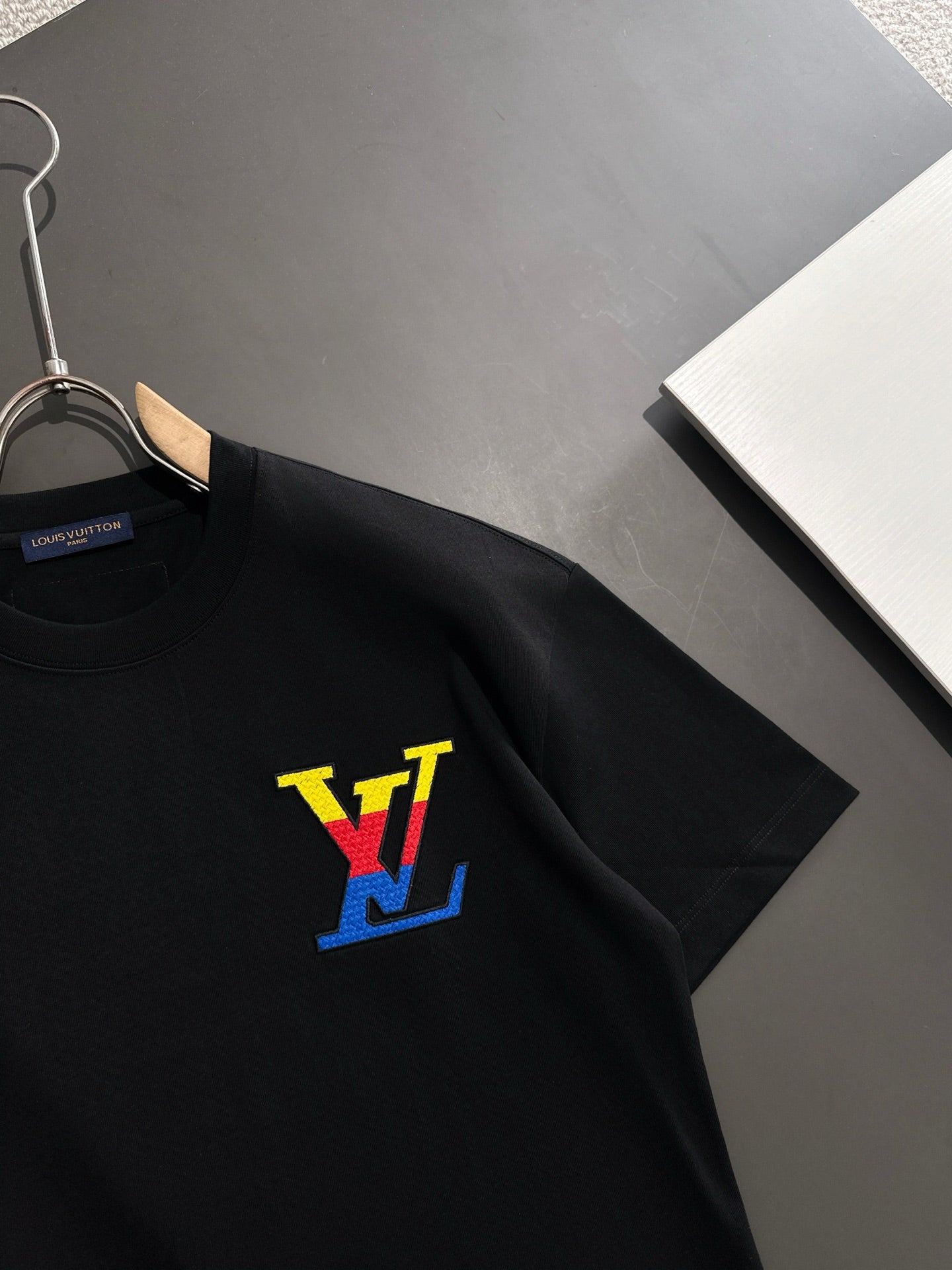 LuxluxHouse Best Quality Clothes T-shirt Louis Vuitton