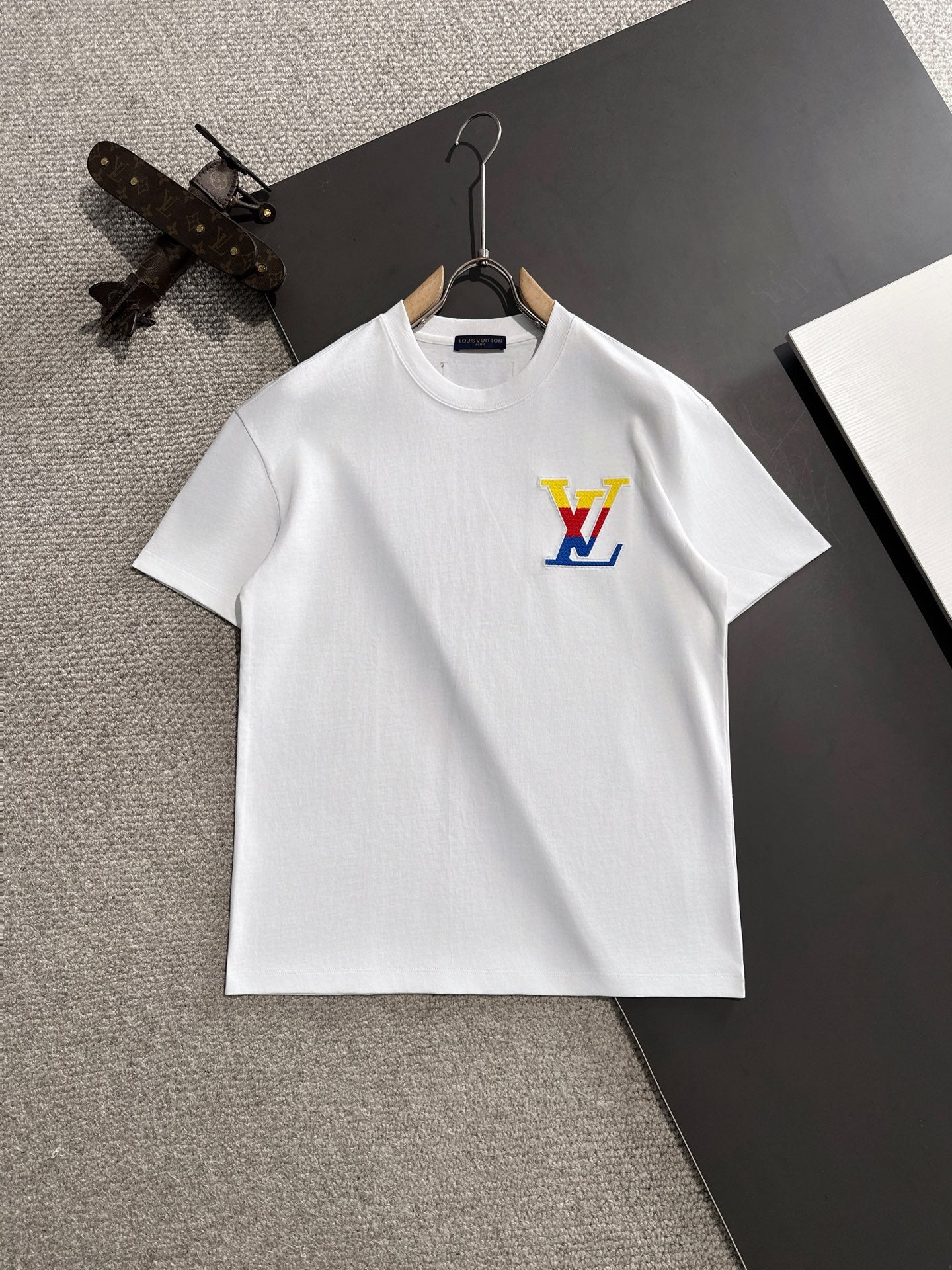 LuxluxHouse Best Quality Clothes T-shirt Louis Vuitton
