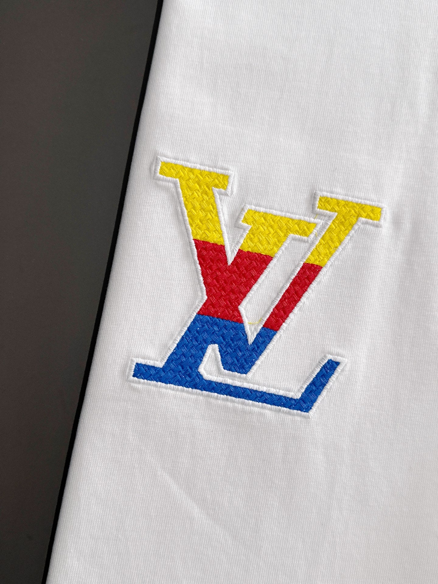 LuxluxHouse Best Quality Clothes T-shirt Louis Vuitton