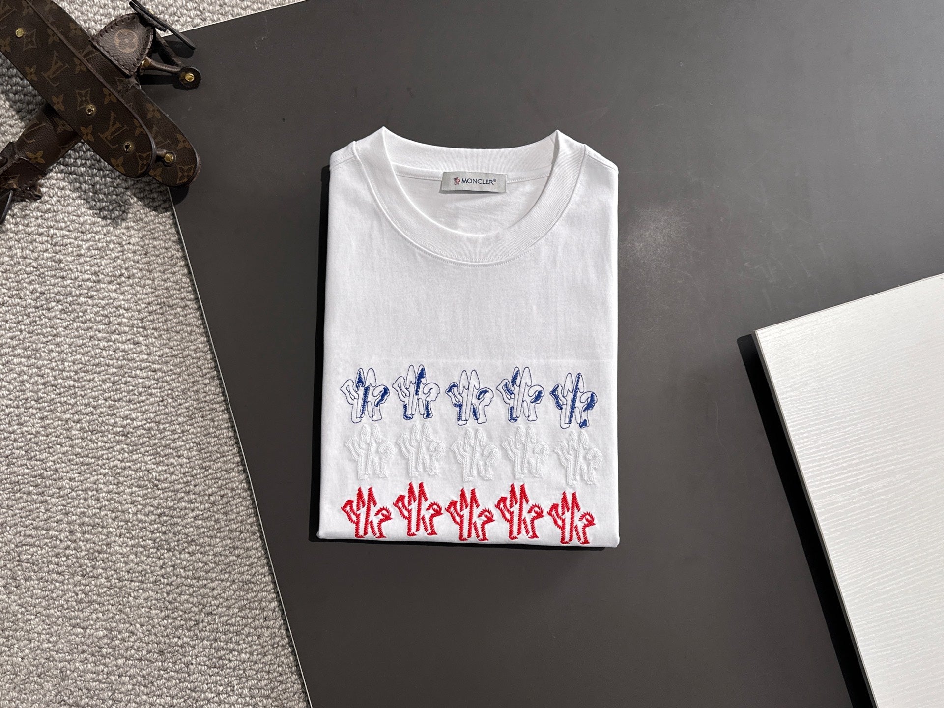 LuxluxHouse Best Quality Clothes T-shirt Moncler